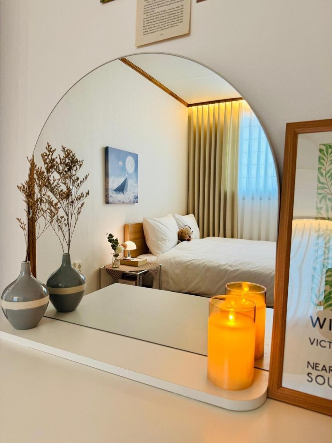 #new Open Sale#1 Stop To Hongdae Subway#3room 4bed 2bathtoom#cozy Rooftop#free Luggage Keeping#free Parking#close To K-pop Studio#many Restaurants Apartment *
