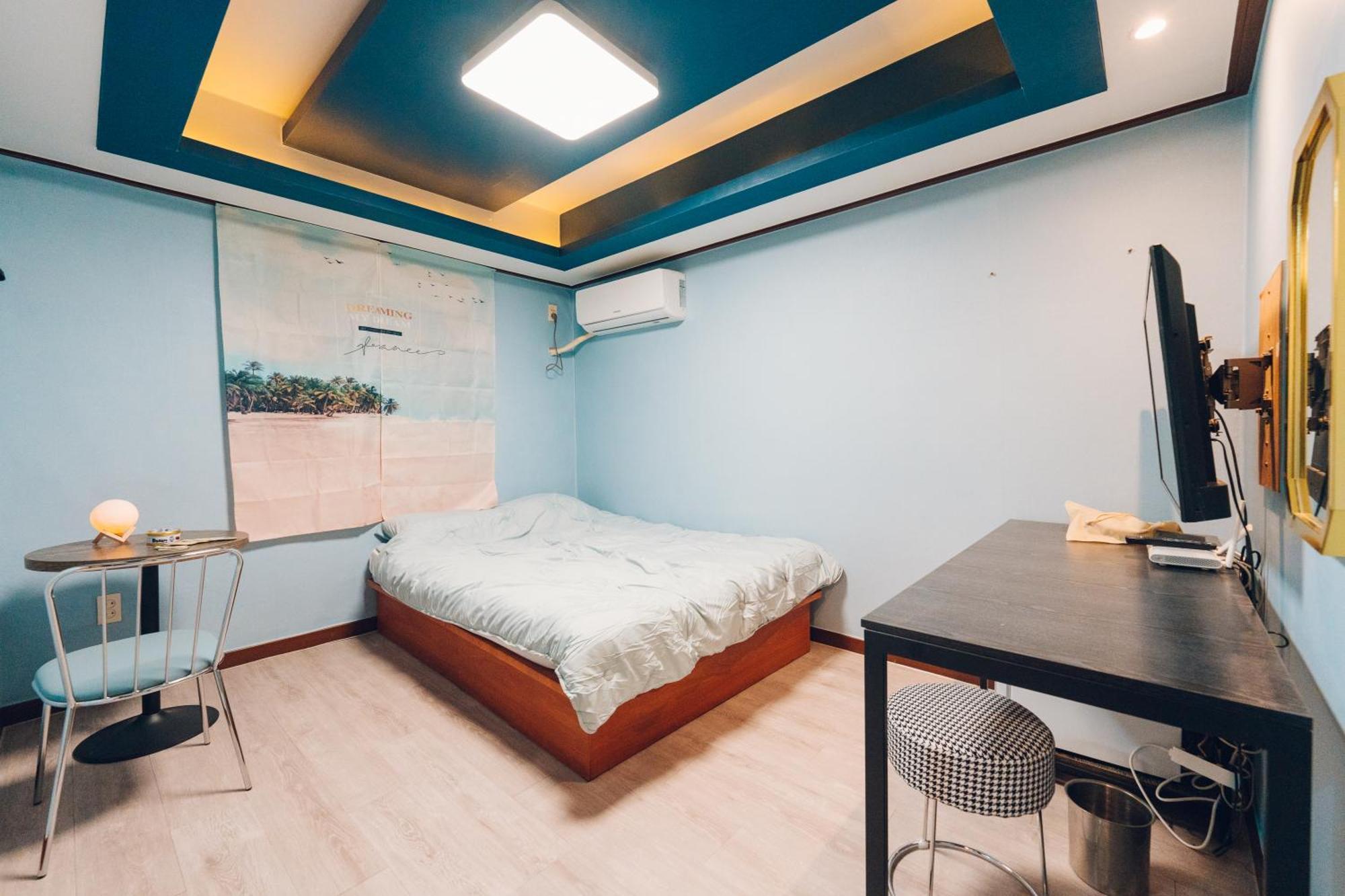 Hostel Aroma *