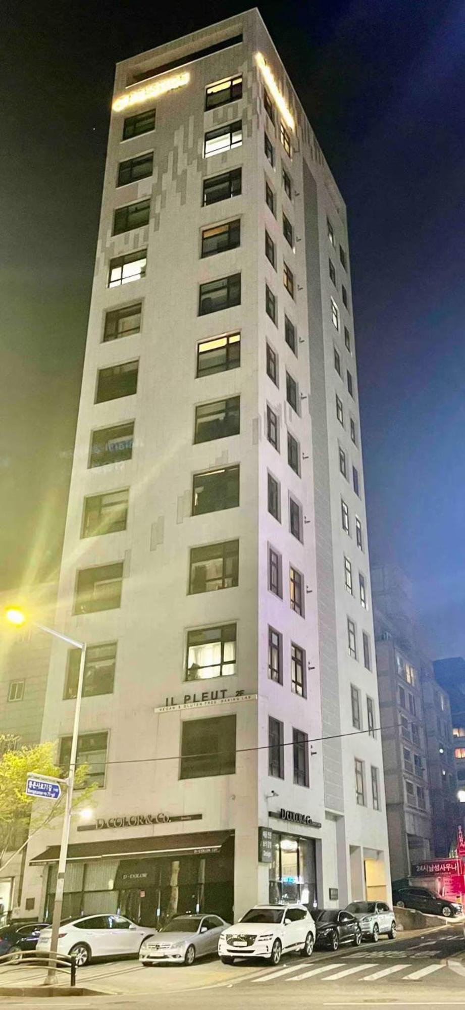 Deluxe Gangnam Modern High-rise Coex Seoul