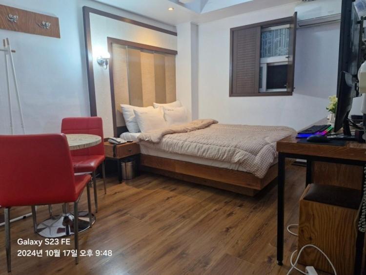 Yeon Motel *
