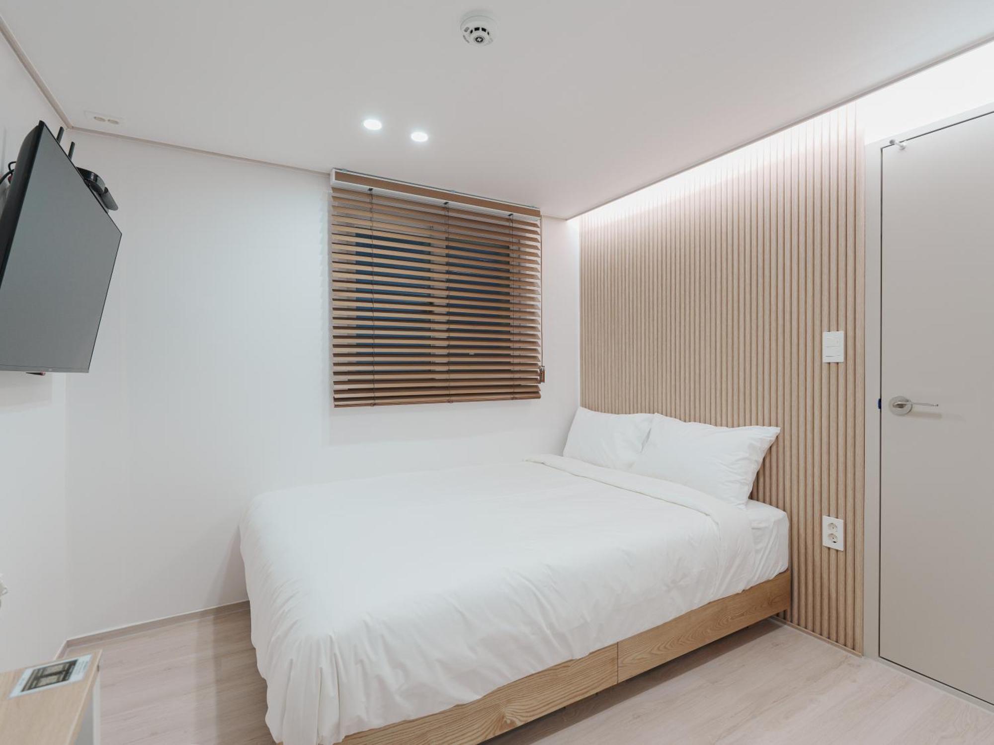 Elly Hotel Seoul