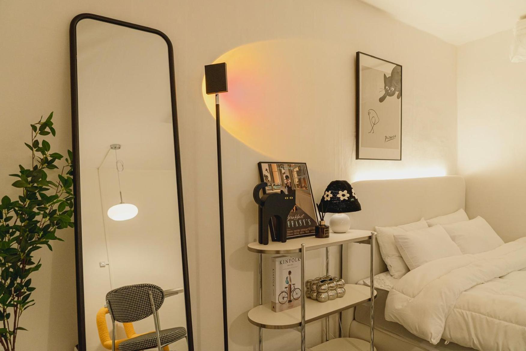 4pax, Asan Hospital, Full Option, Lotte World 20min, Jamsil, Gangnam 30min, 2queen Beds *