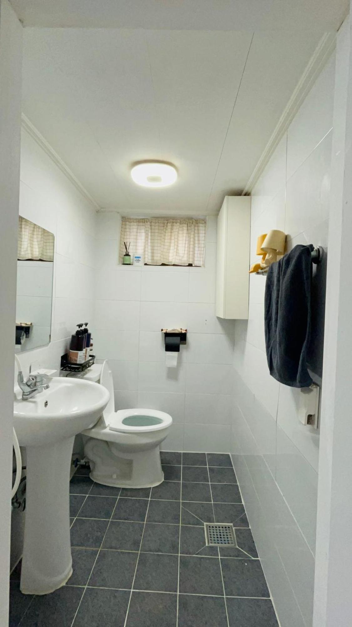 Villa 4pax, Asan Hospital, Full Option, Lotte World 20min, Jamsil, Gangnam 30min, 2queen Beds *