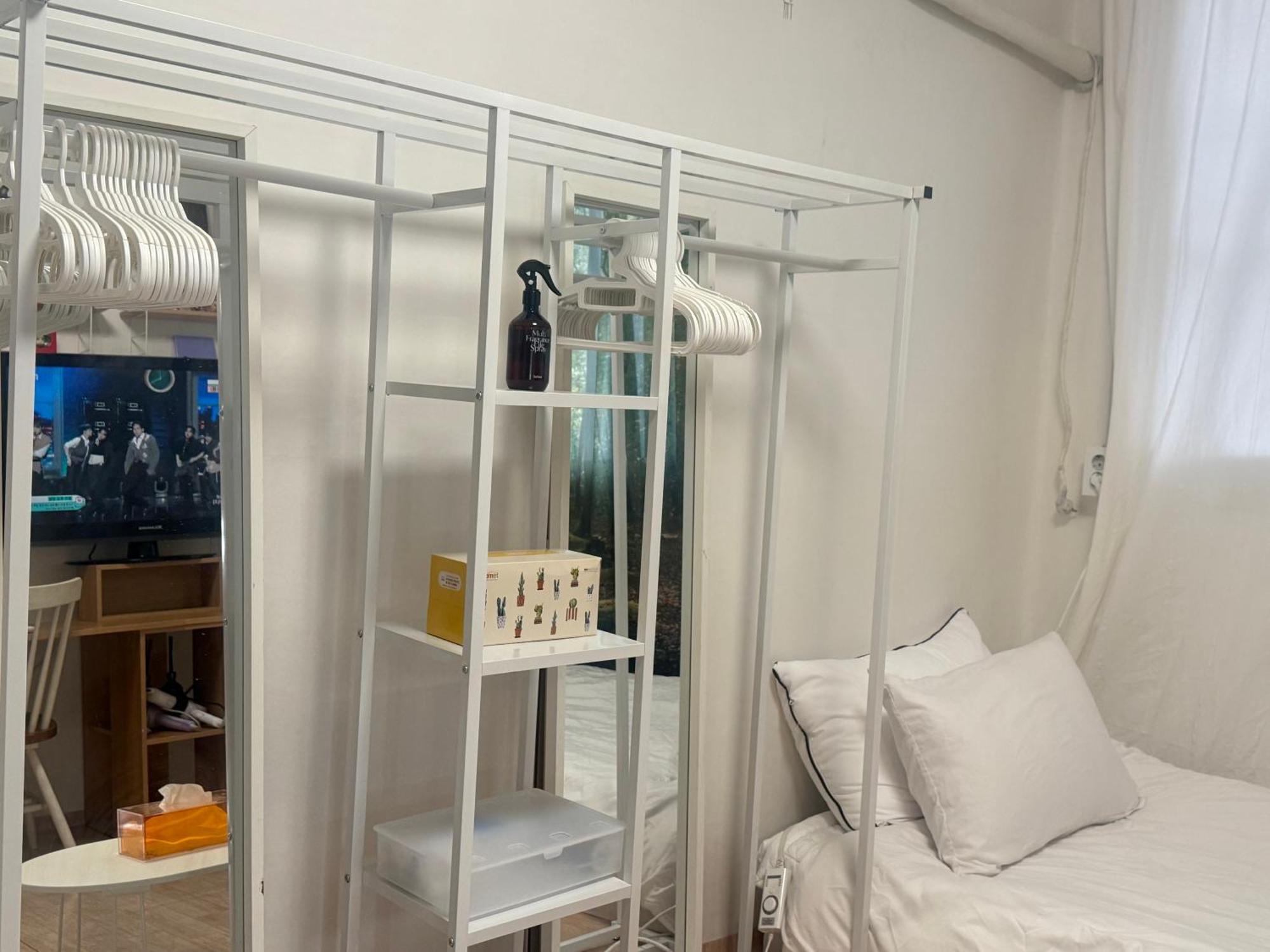 Apartment Allie House In Sinchon
