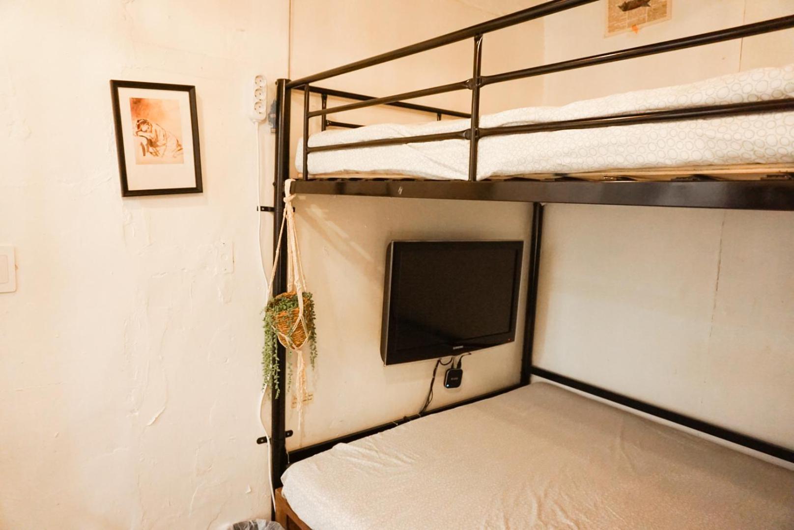Hostel Space Ara