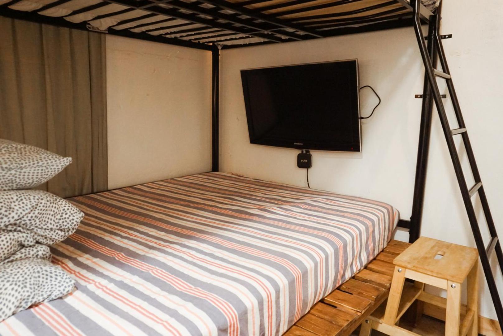 Hostel Space Ara