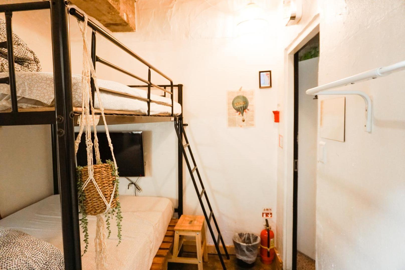 Space Ara Hostel
