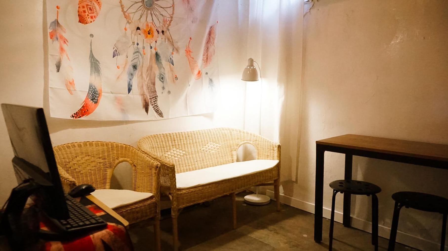 Space Ara Hostel *