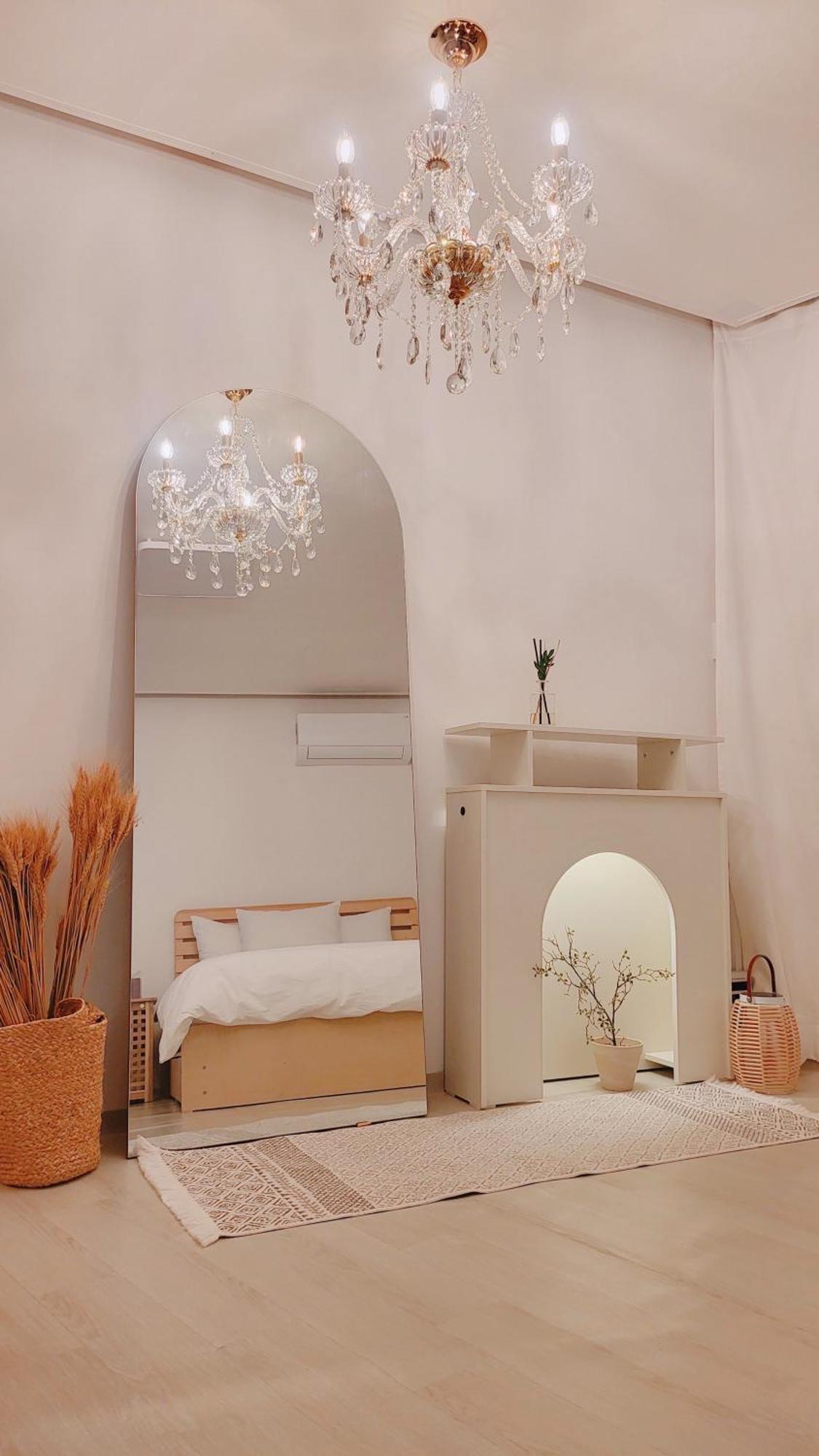 New, Private, 3 Rooms, Hongdae, 6 Persons *