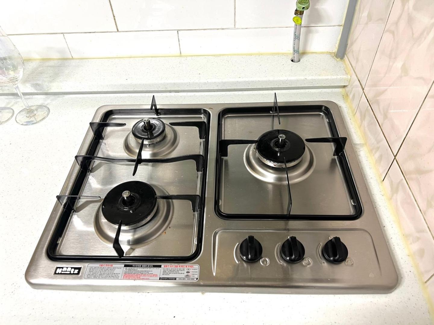 Apartment Stayseoulful L Double Station District L Guro Digital Complex, Sindaebang Station L 4k Movie Theater L Netflix L Popcorn Machine L Free Parking Seoul