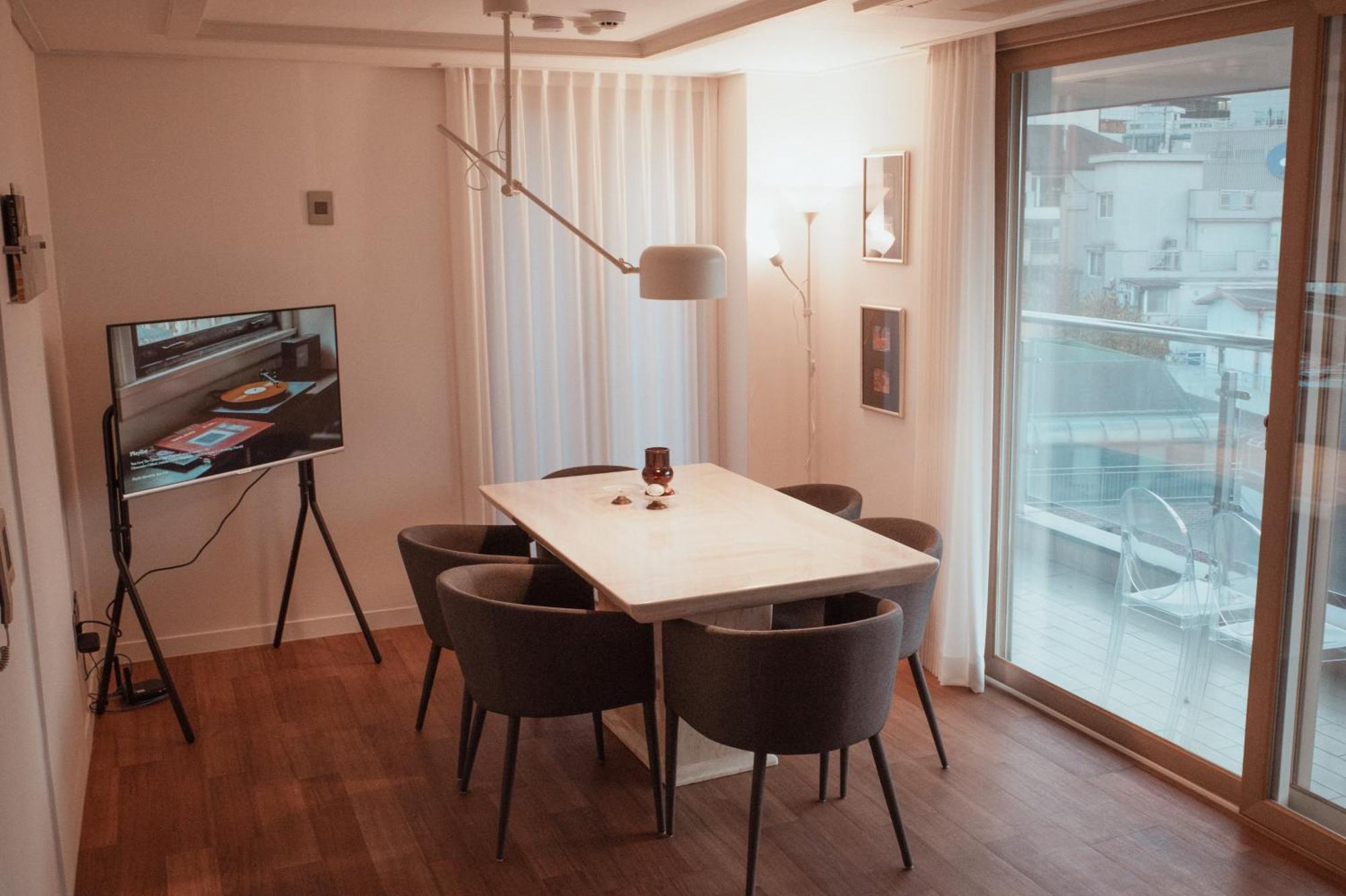 Apartment By Little Cloud *