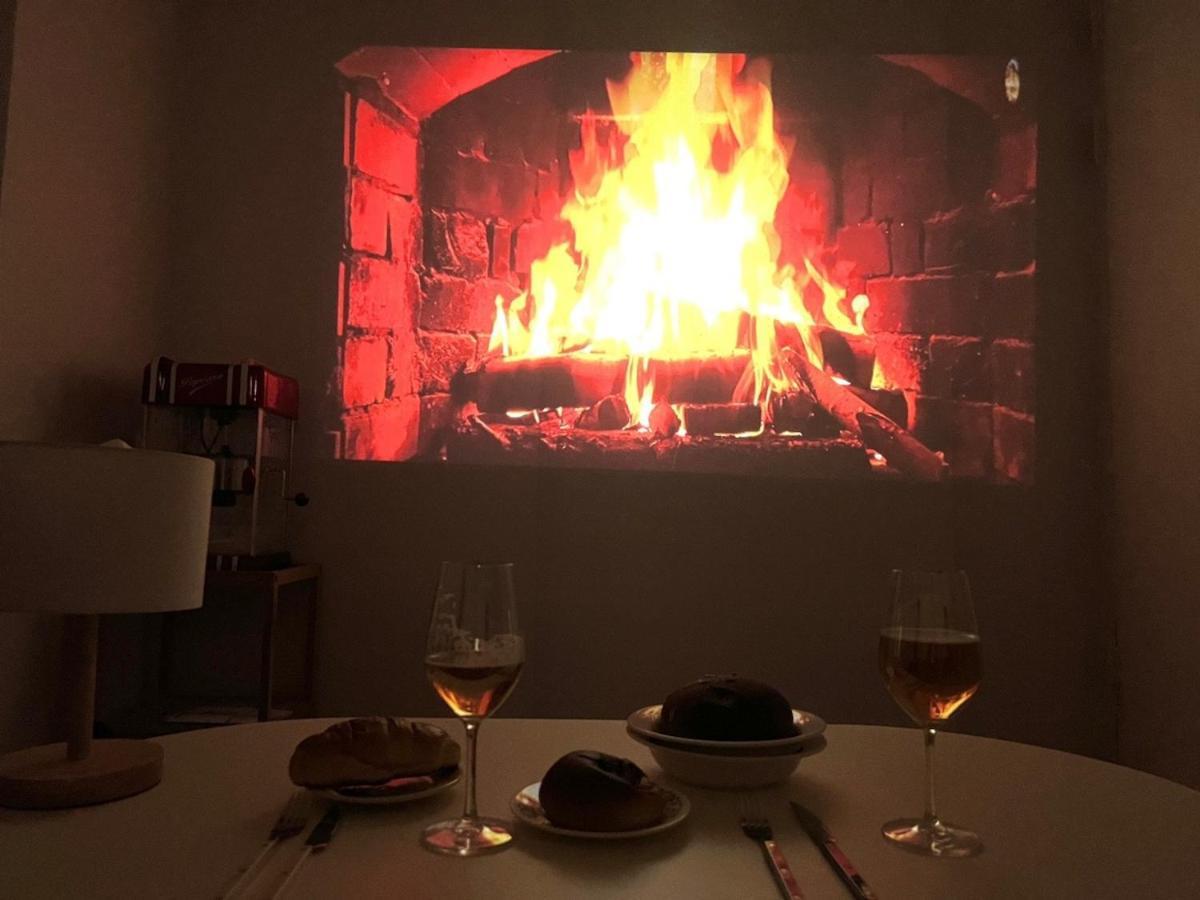 Apartment Stayseoulful L Double Station District L Guro Digital Complex, Sindaebang Station L 4k Movie Theater L Netflix L Popcorn Machine L Free Parking