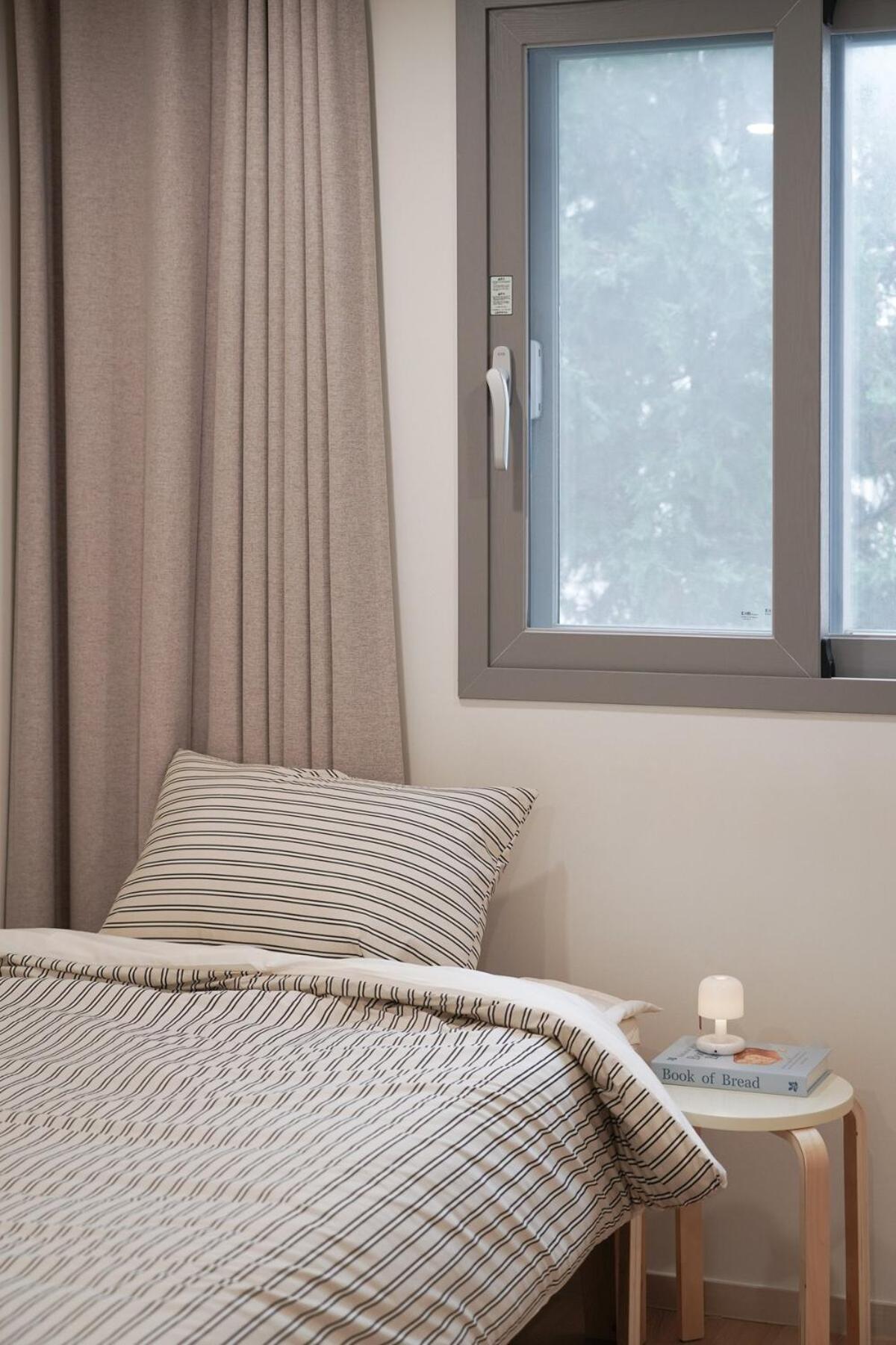 #seoul#3-bedroom#philos House#gyeongbok Palace#cheonggyestream#sungshin Women Station Line4#ev#good Sleep# Seoul