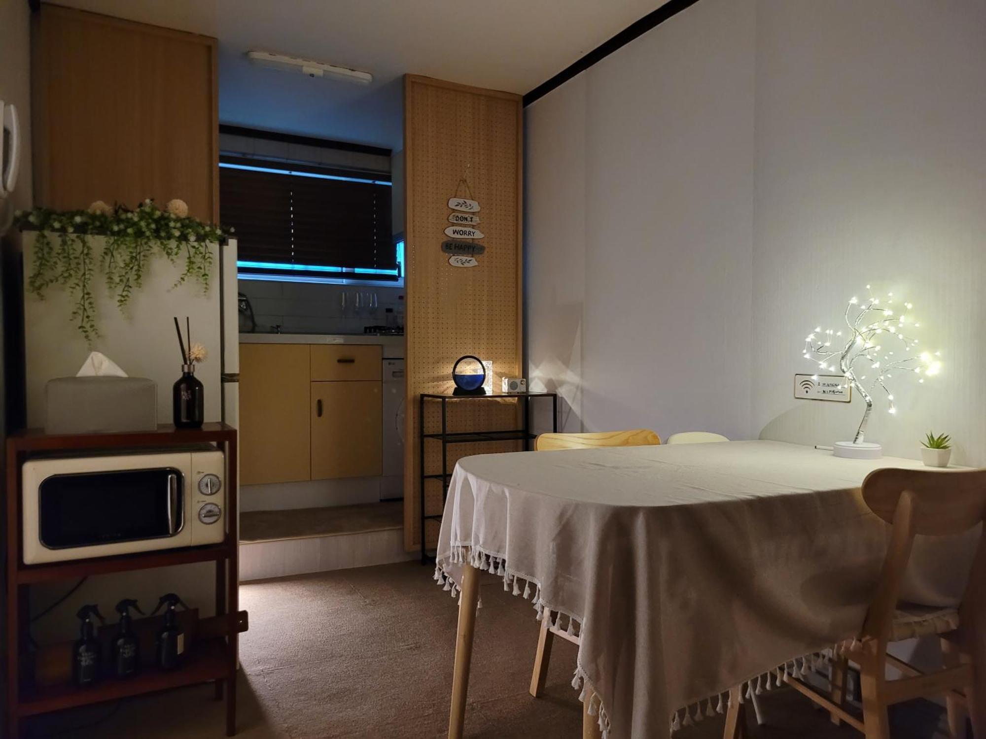 Stayseoulful L Double Station District L Guro Digital Complex, Sindaebang Station L 4k Movie Theater L Netflix L Popcorn Machine L Free Parking Apartment
