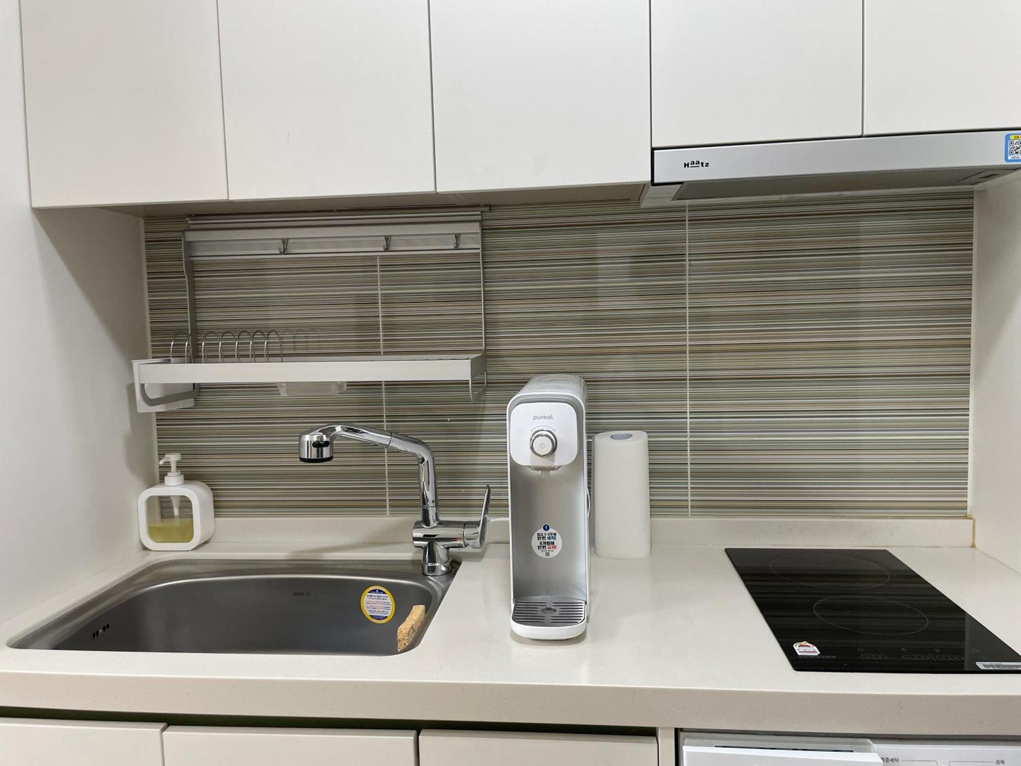 Apartment The Share Myeongdong High Floor & Free Gym #subway Station 3min #myeongdong 10min