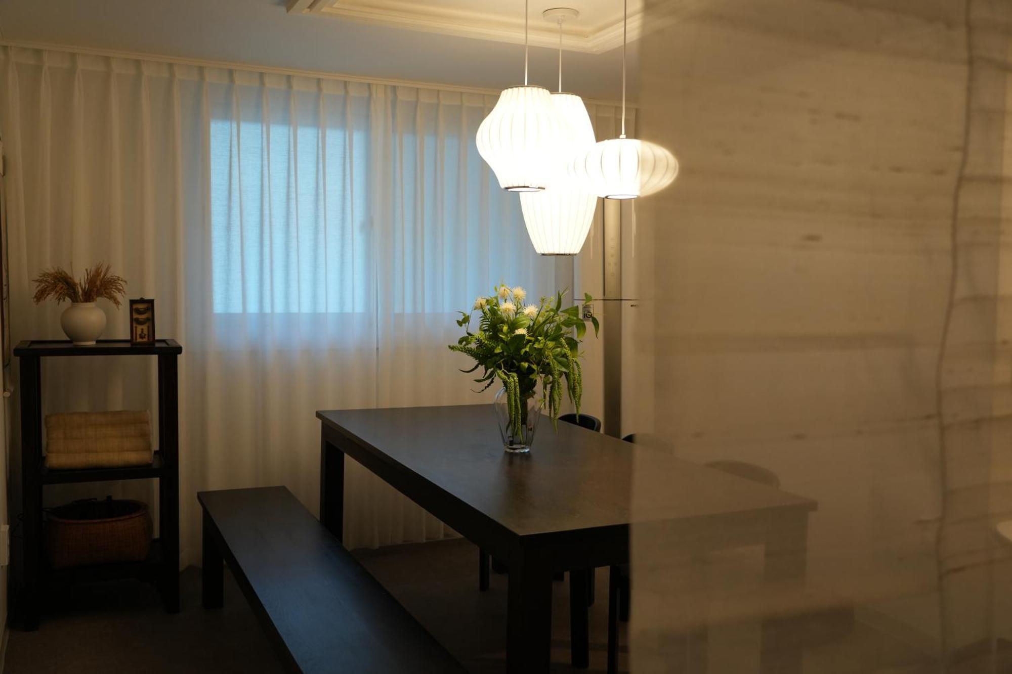 Modern Hanok 6 Minutes Hongik Station 3br 1bt Villa *