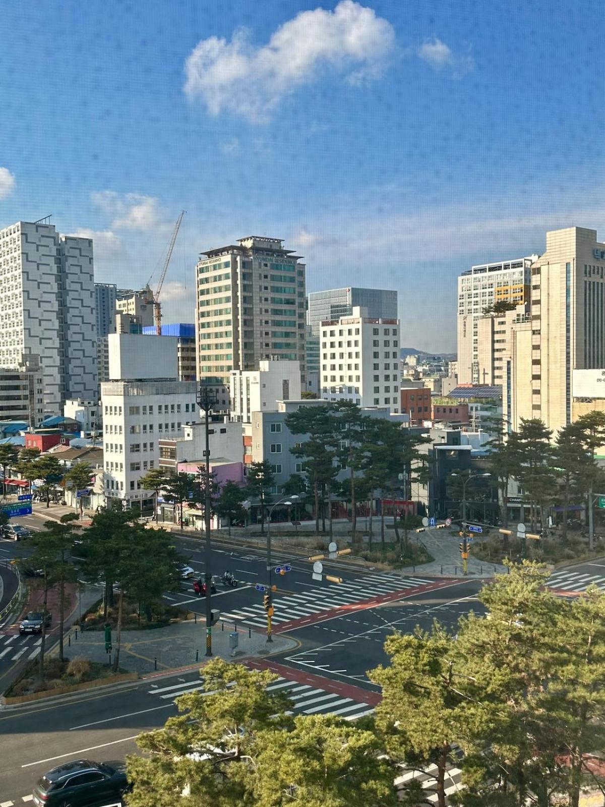Excellent Location, Comfortable Ddp House * Seoul