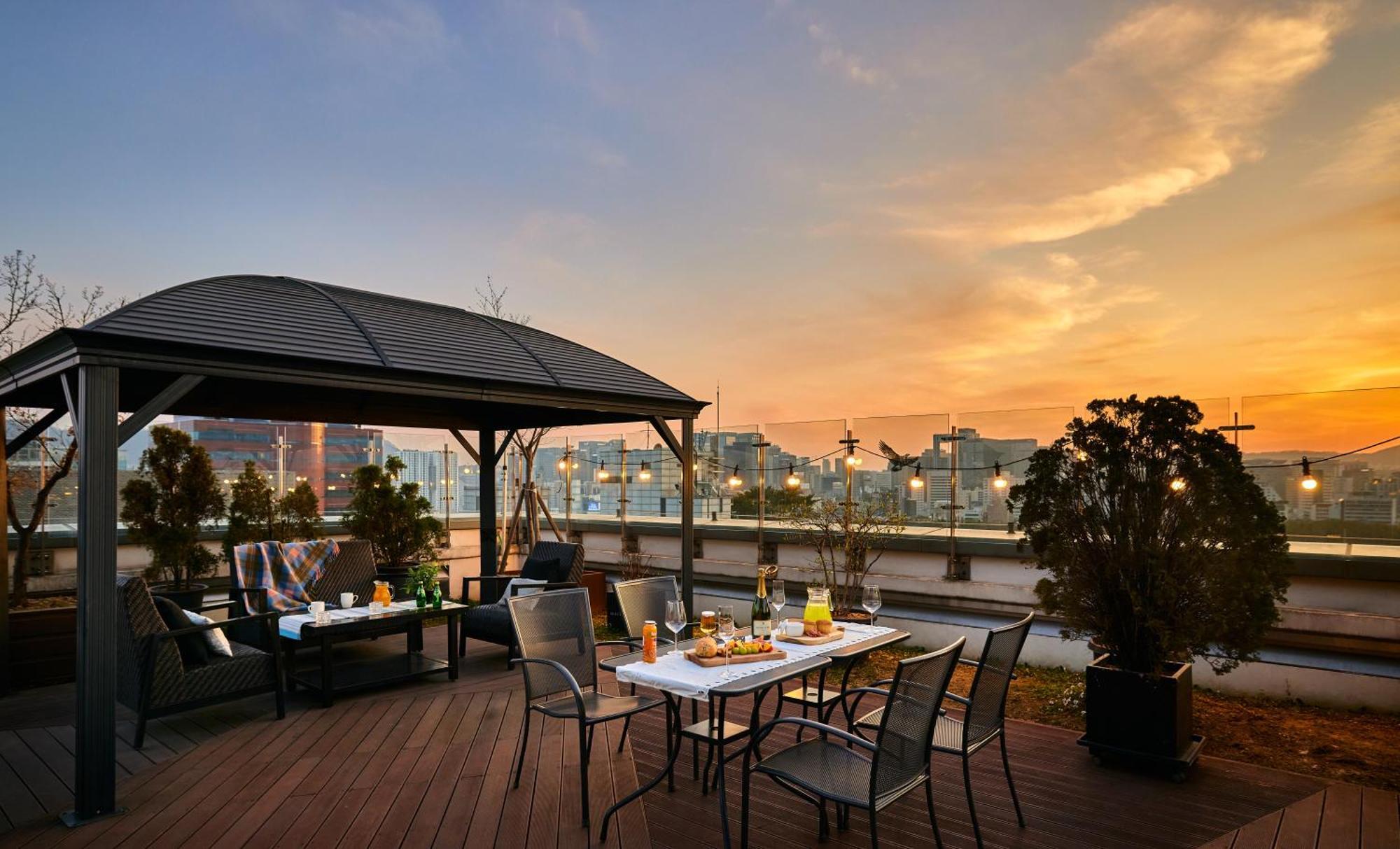 Mayplace 4*