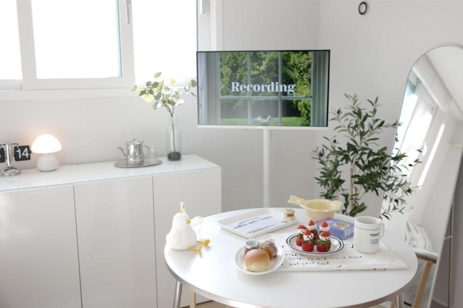 H House Yeonnam Apartment Seoul
