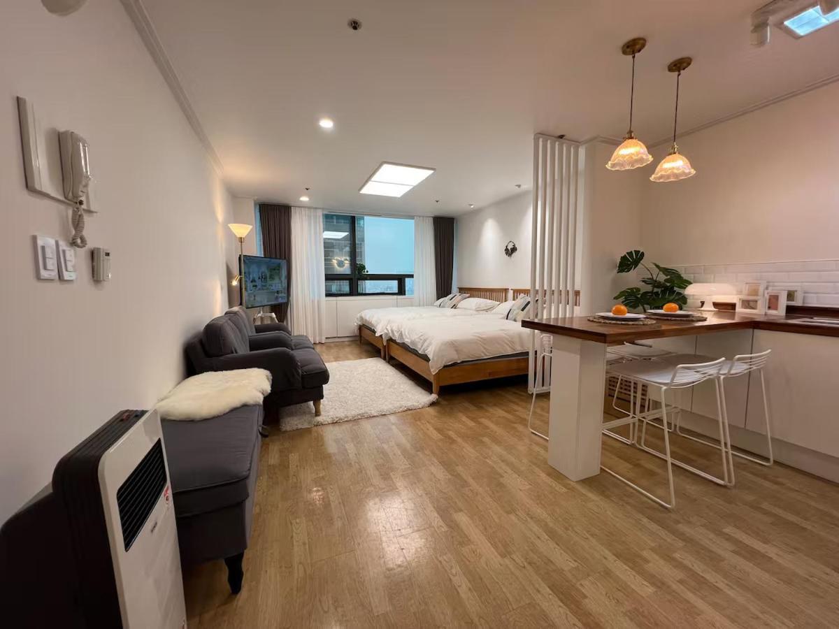 Oasis Hongdae View Guest house *