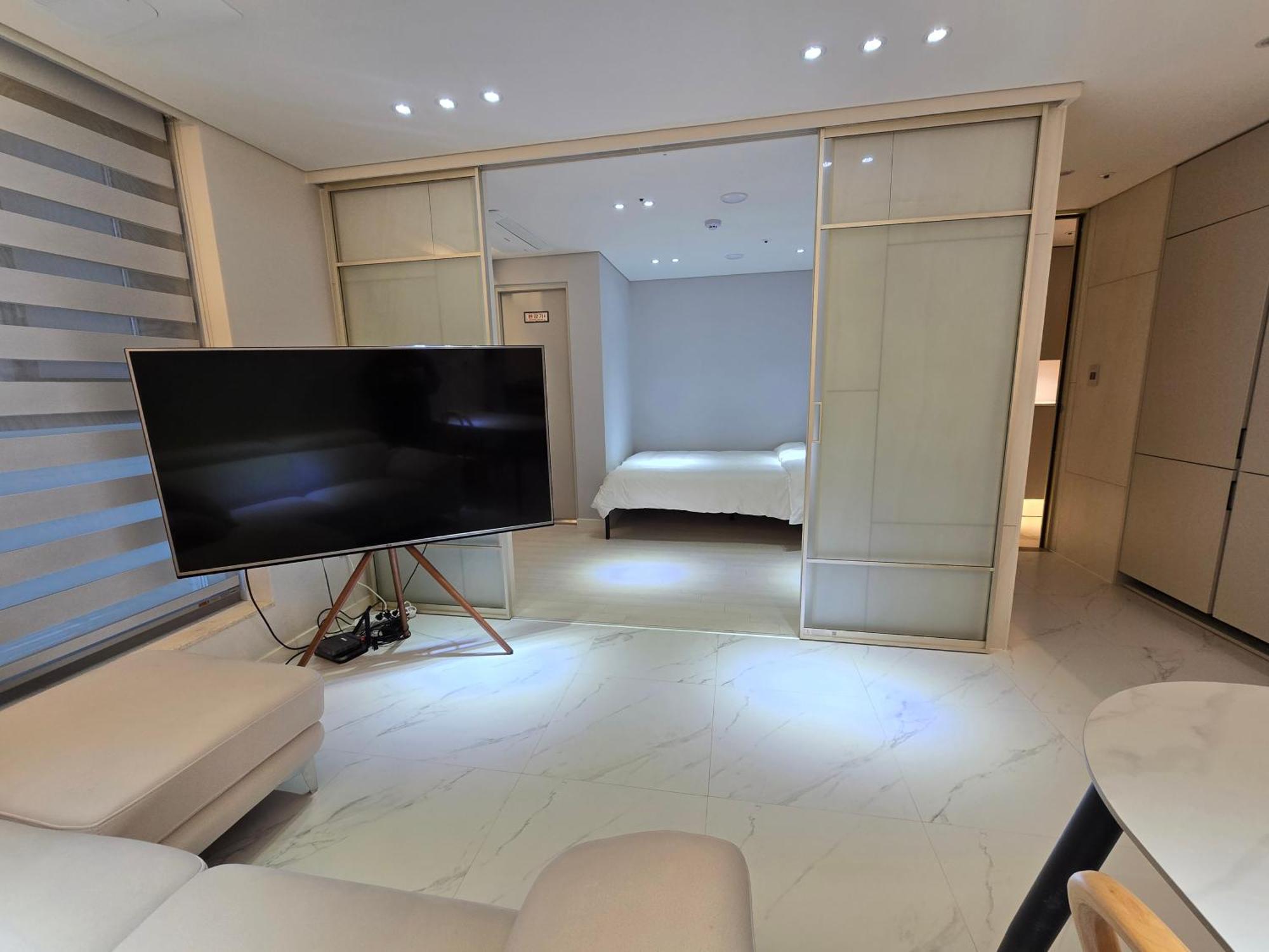 2023 New Build, Super Neat Full Option Apartment