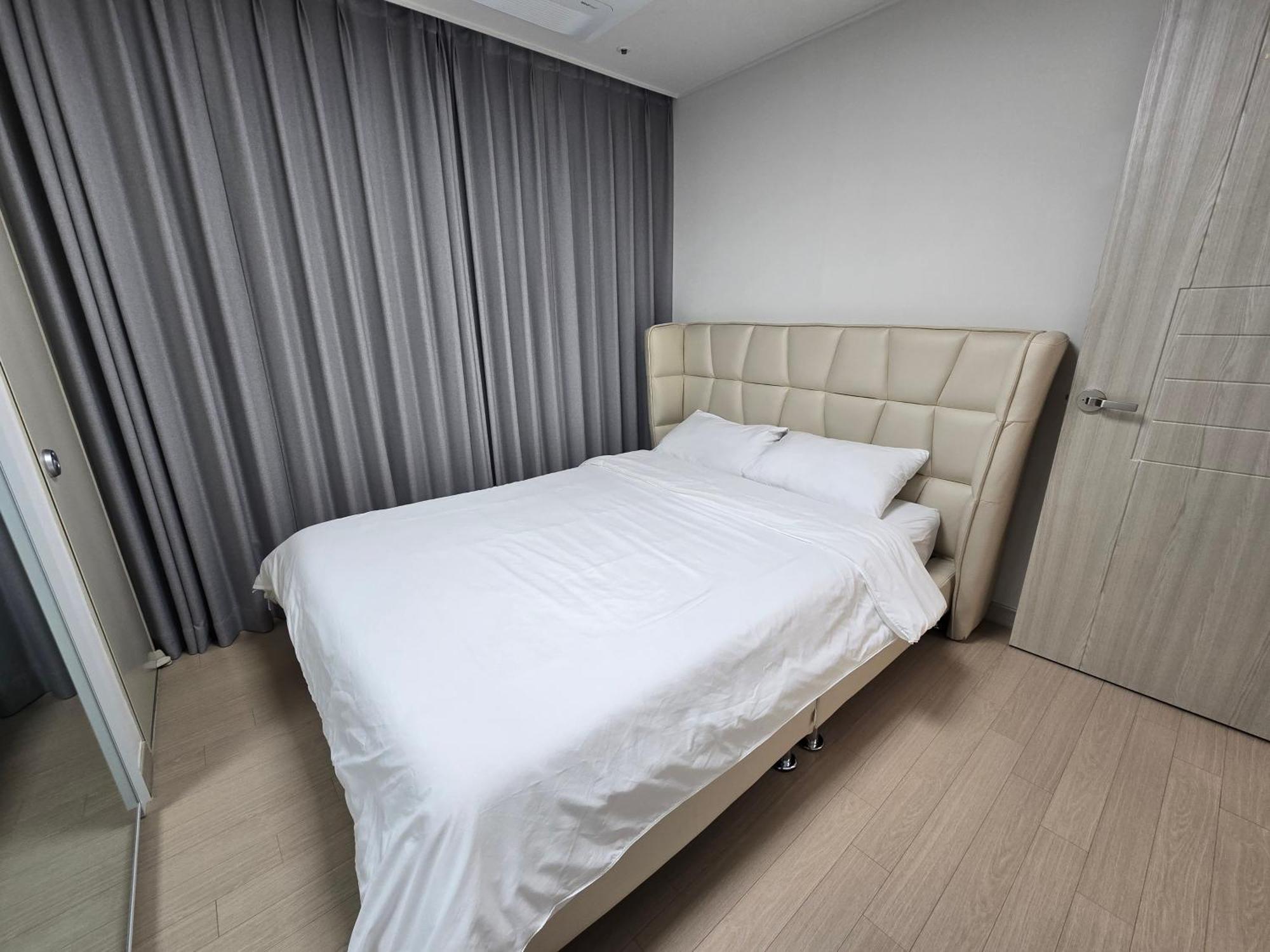 Seonneung Station Beautiful 2room Apartment