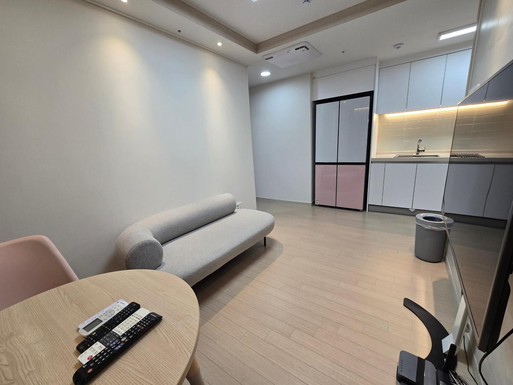 Apartment Seonneung Station Beautiful 2room