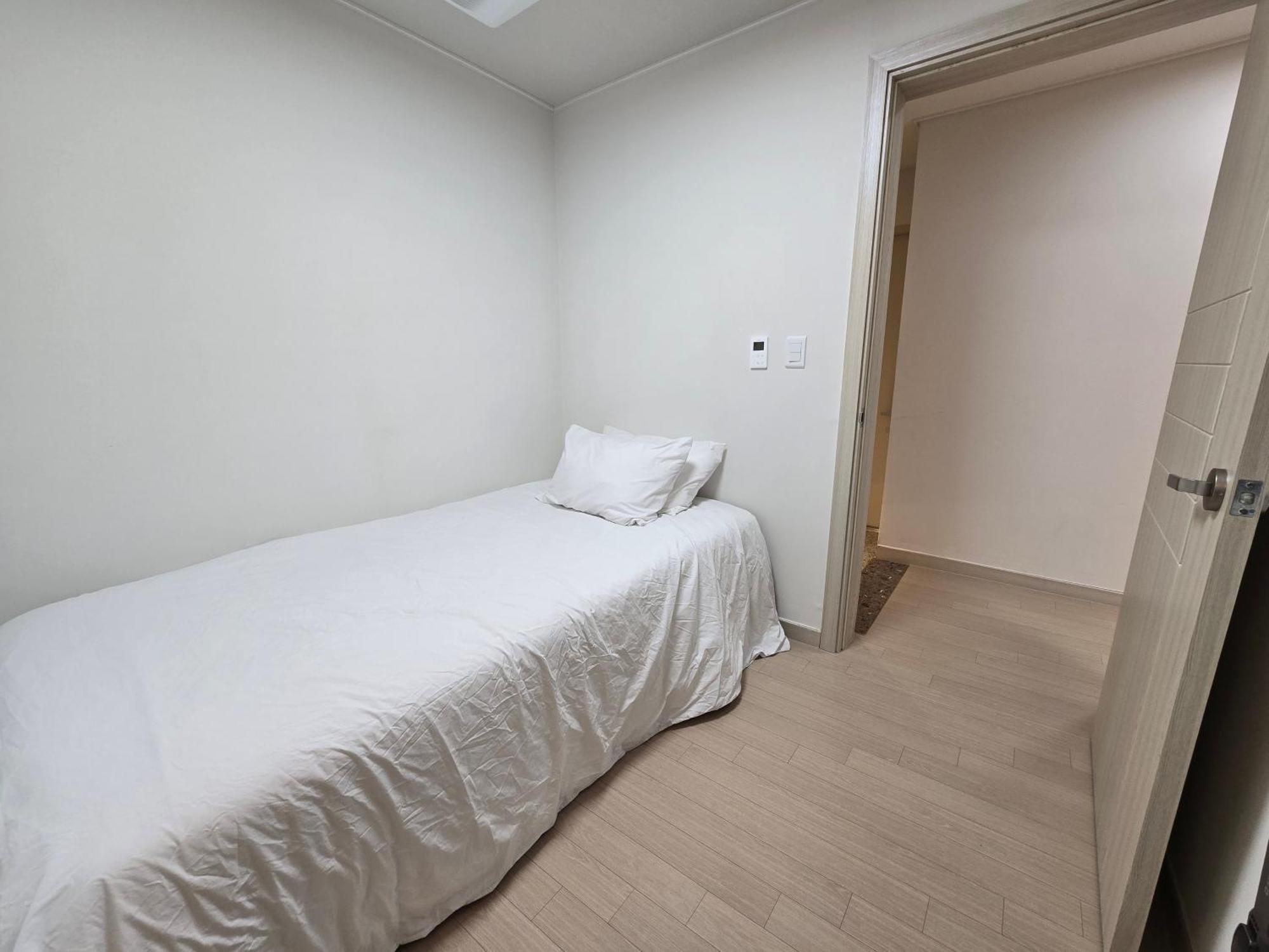 Seonneung Station Beautiful 2room Apartment
