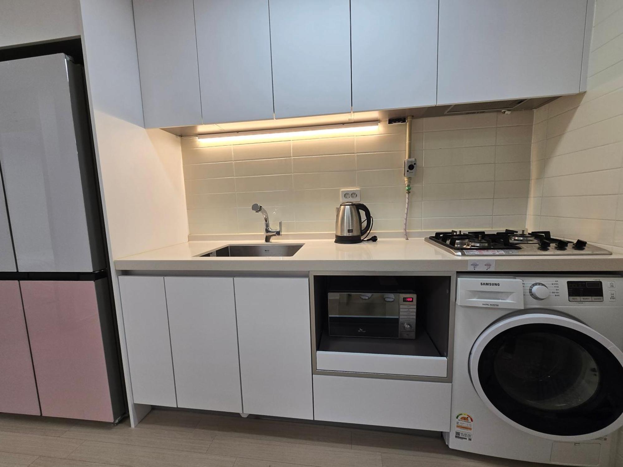 Seonneung Station Beautiful 2room Apartment Seoul
