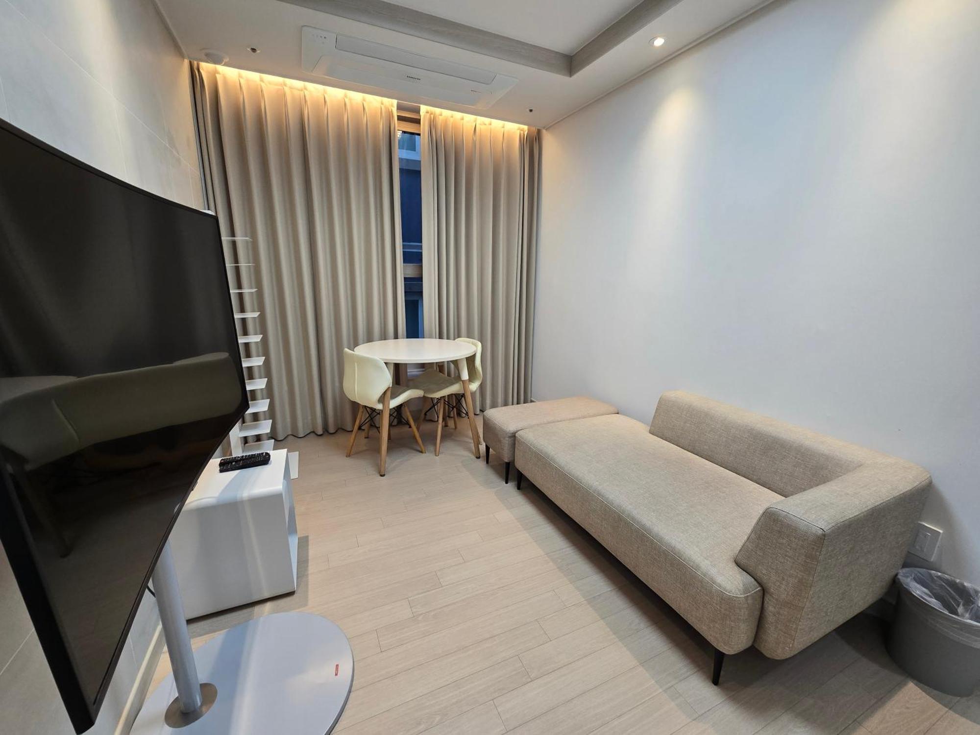 Apartment Seonneung Station Beautiful 2room Seoul