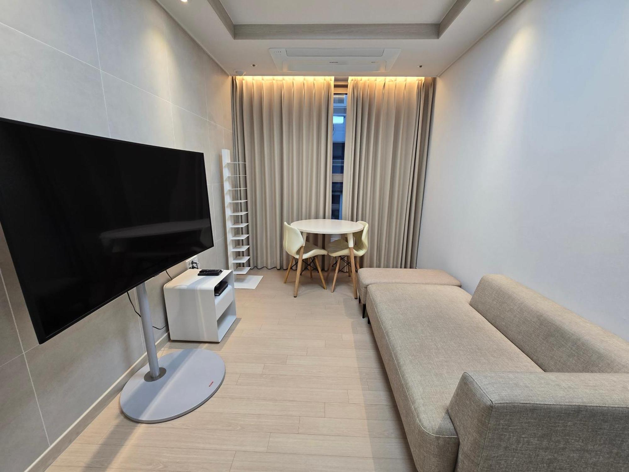 Apartment Seonneung Station Beautiful 2room Seoul