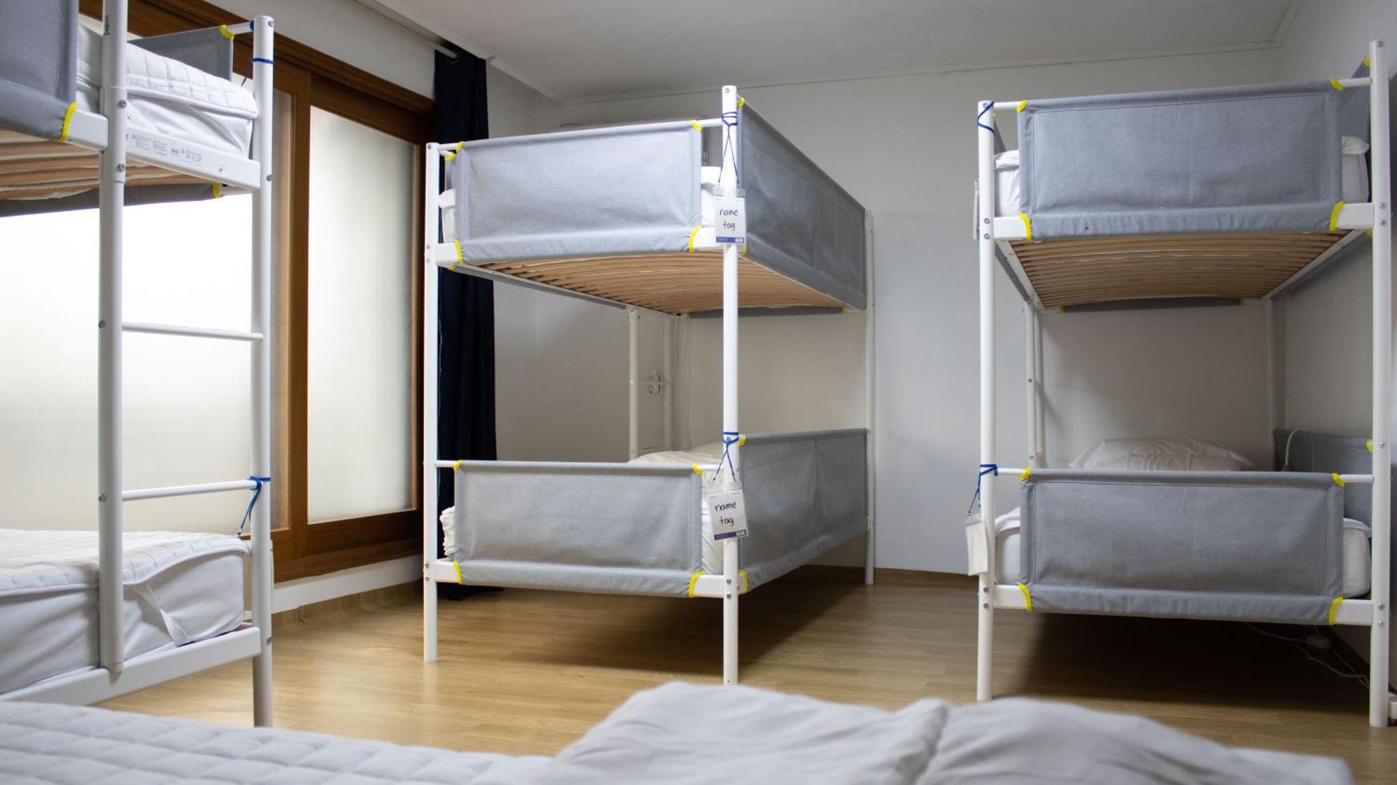 Ocean's - Foreigners Only Hostel Seoul