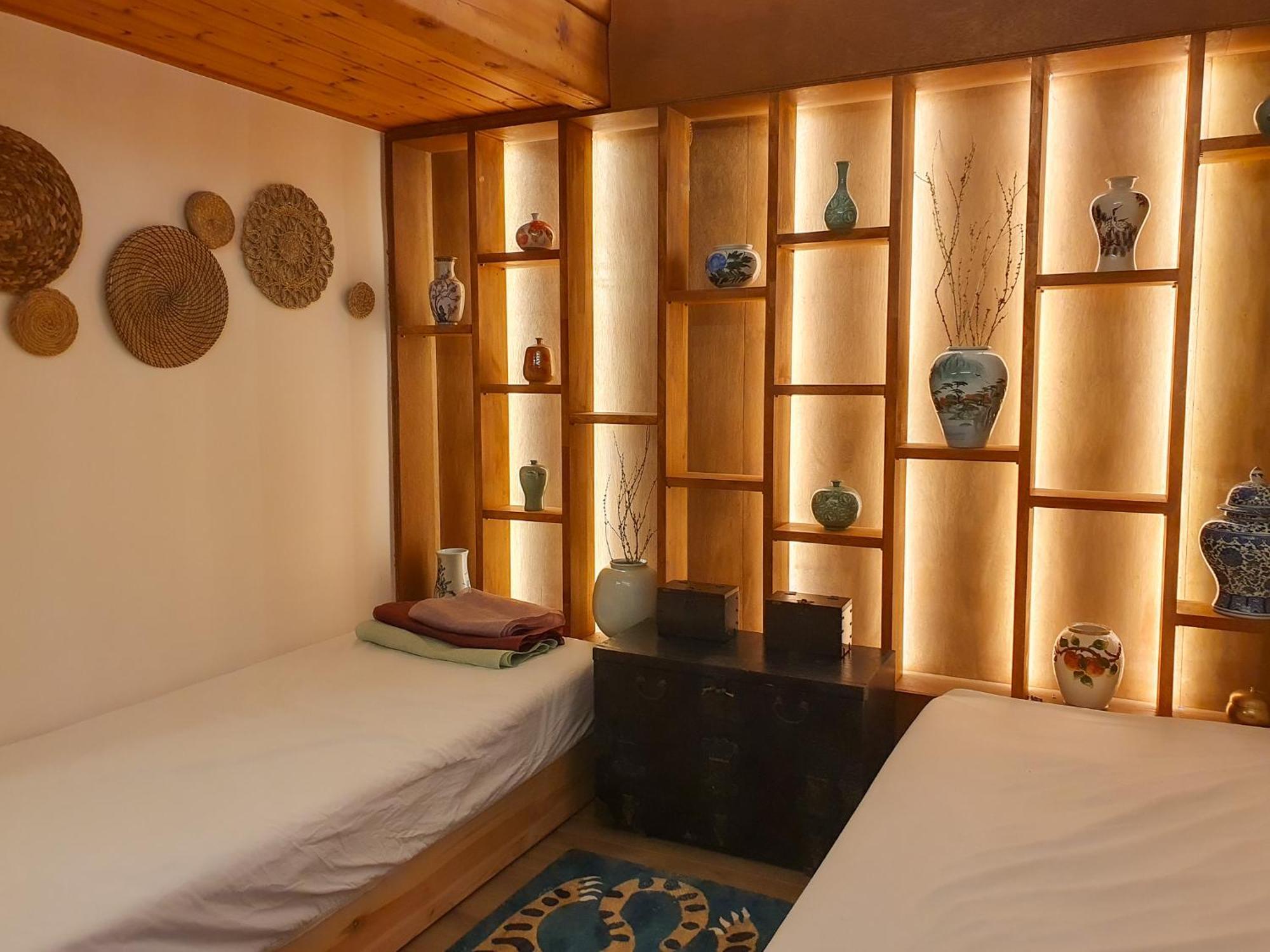 Hotel Awik Hanok