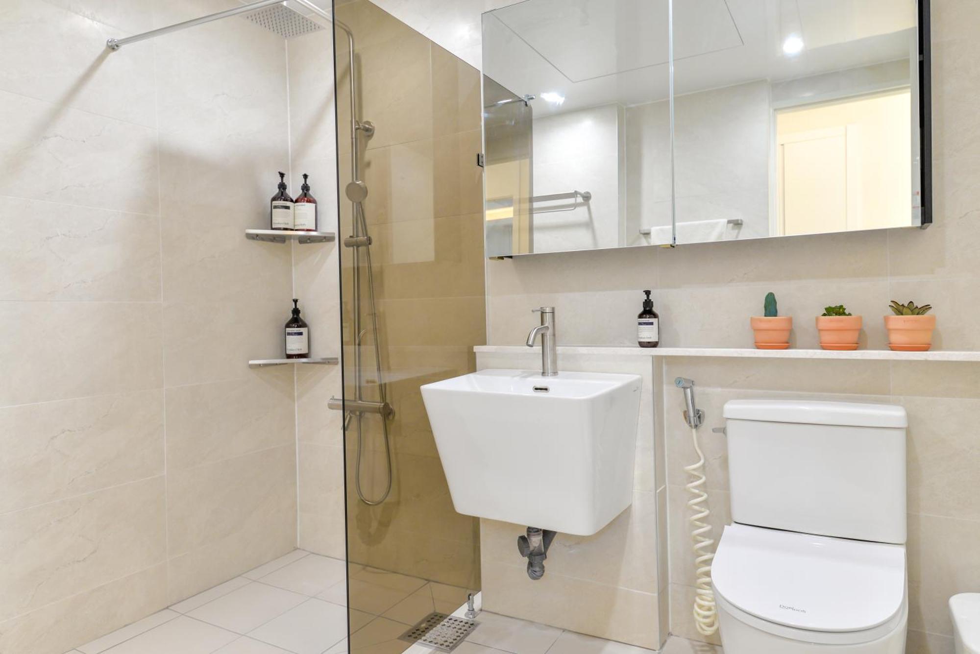 Mineheal Stay- Private Entire House In - Near Ehwa, Sinchon, Hongdae Station With Pick Up Service Seoul