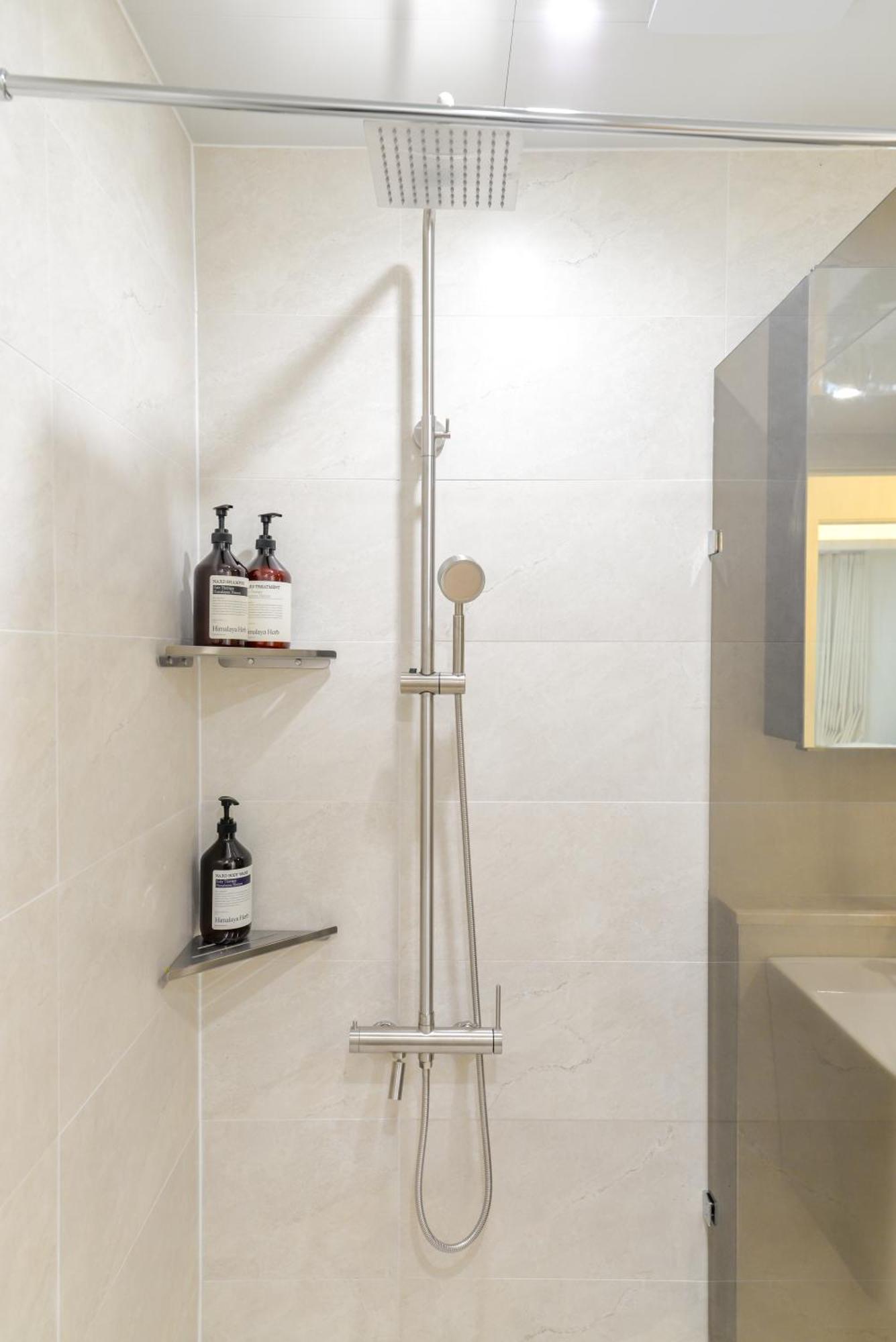 Villa Mineheal Stay- Private Entire House In - Near Ehwa, Sinchon, Hongdae Station With Pick Up Service