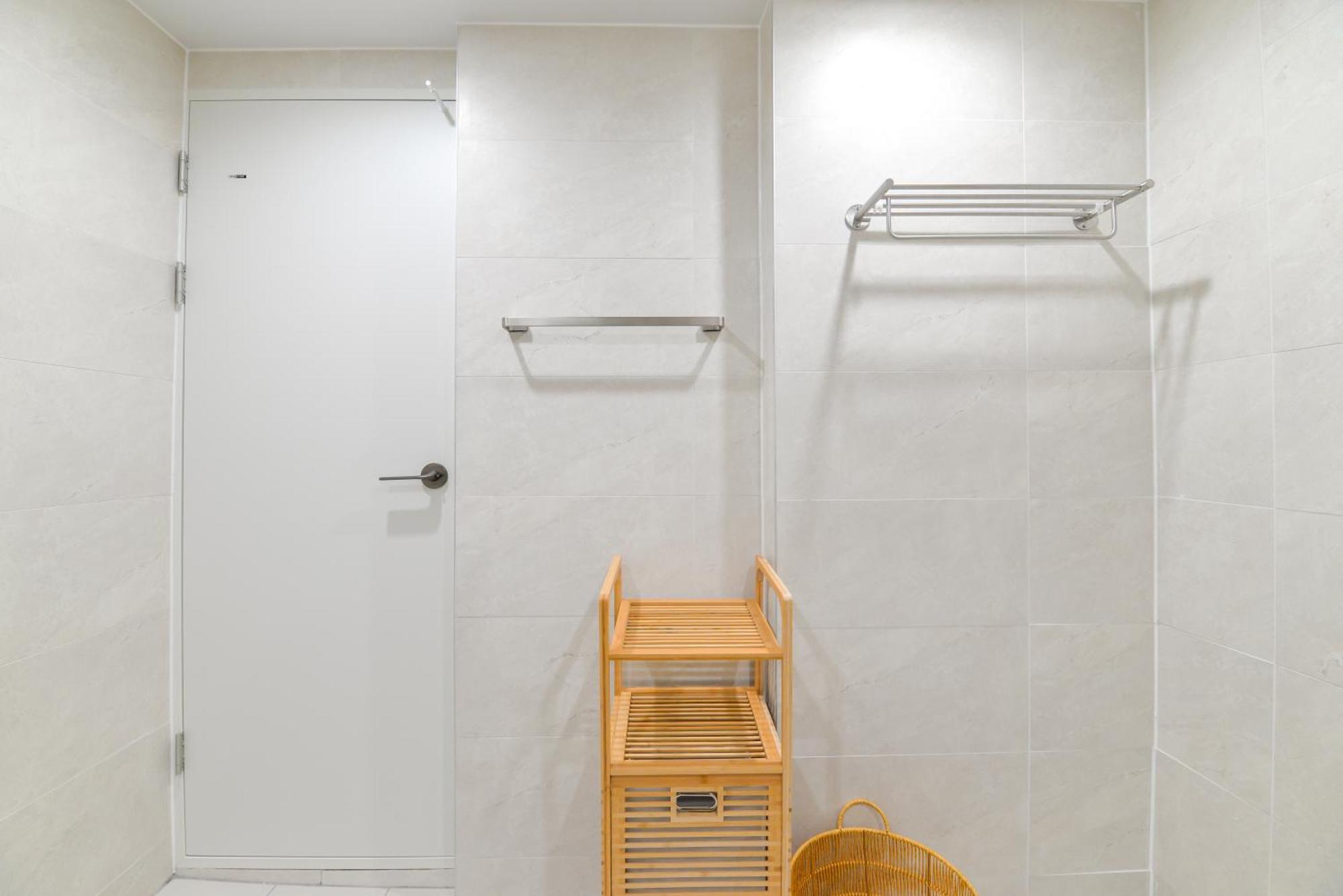 Villa Mineheal Stay- Private Entire House In - Near Ehwa, Sinchon, Hongdae Station With Pick Up Service Seoul