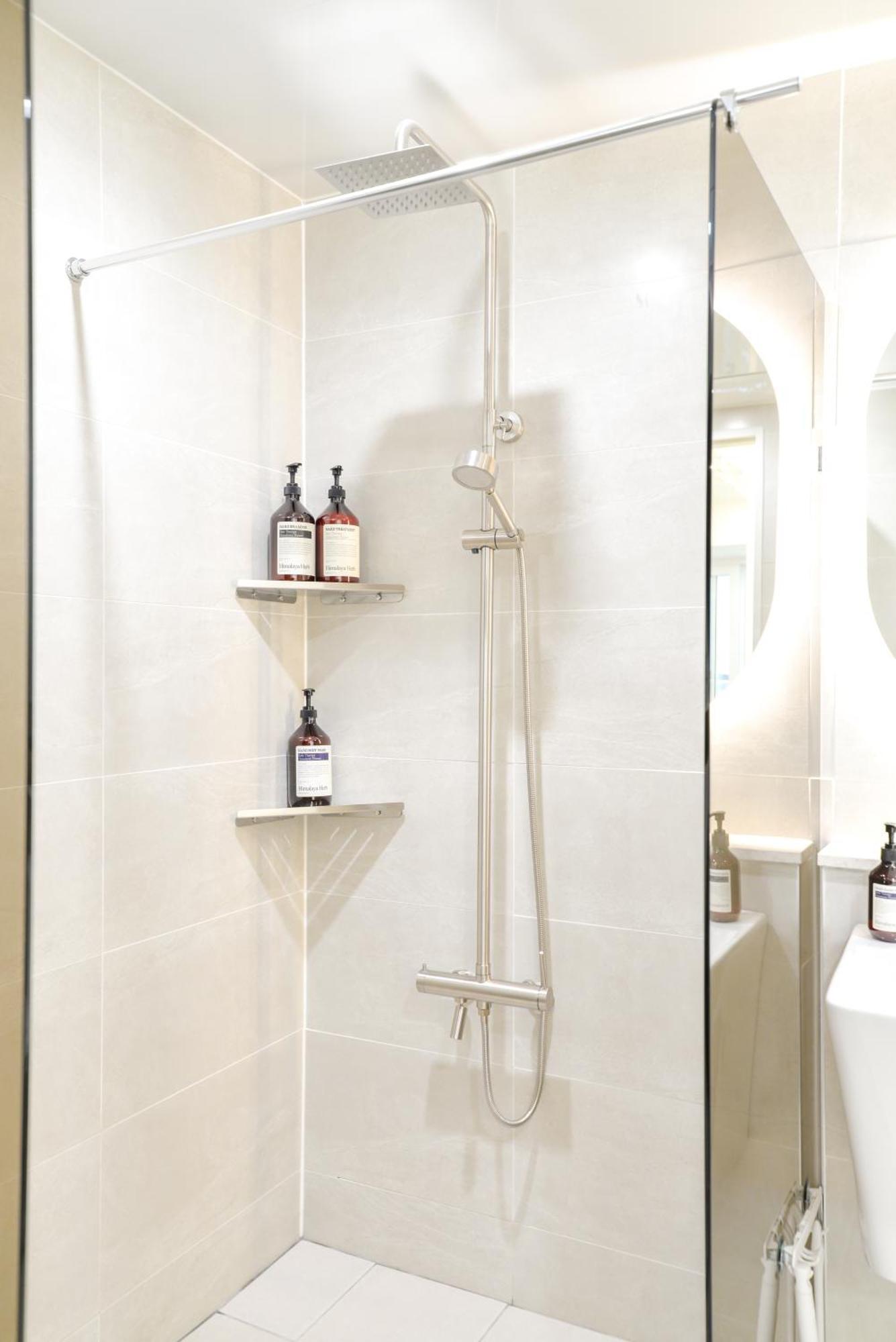 Mineheal Stay- Private Entire House In - Near Ehwa, Sinchon, Hongdae Station With Pick Up Service Villa