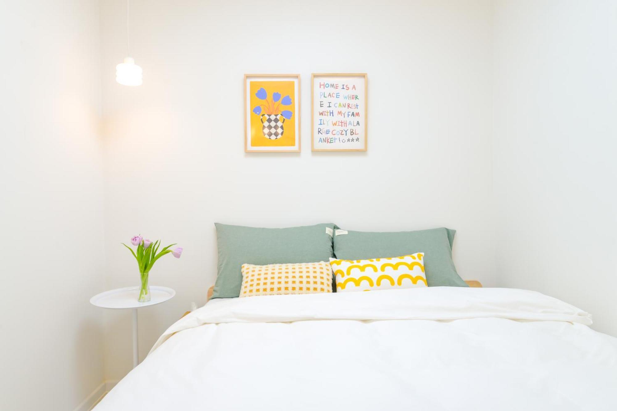 Mineheal Stay- Private Entire House In - Near Ehwa, Sinchon, Hongdae Station With Pick Up Service