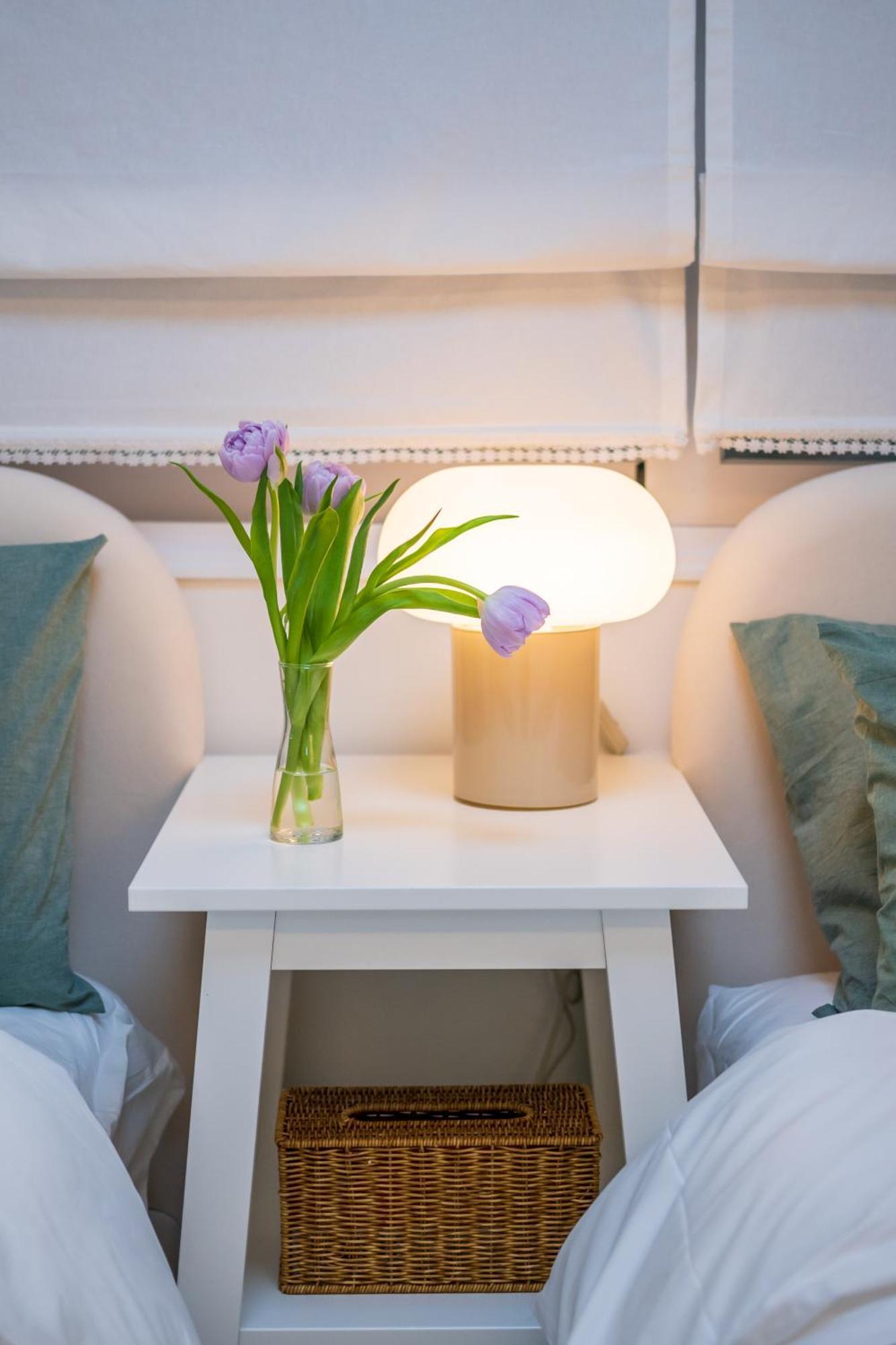 Mineheal Stay- Private Entire House In - Near Ehwa, Sinchon, Hongdae Station With Pick Up Service *