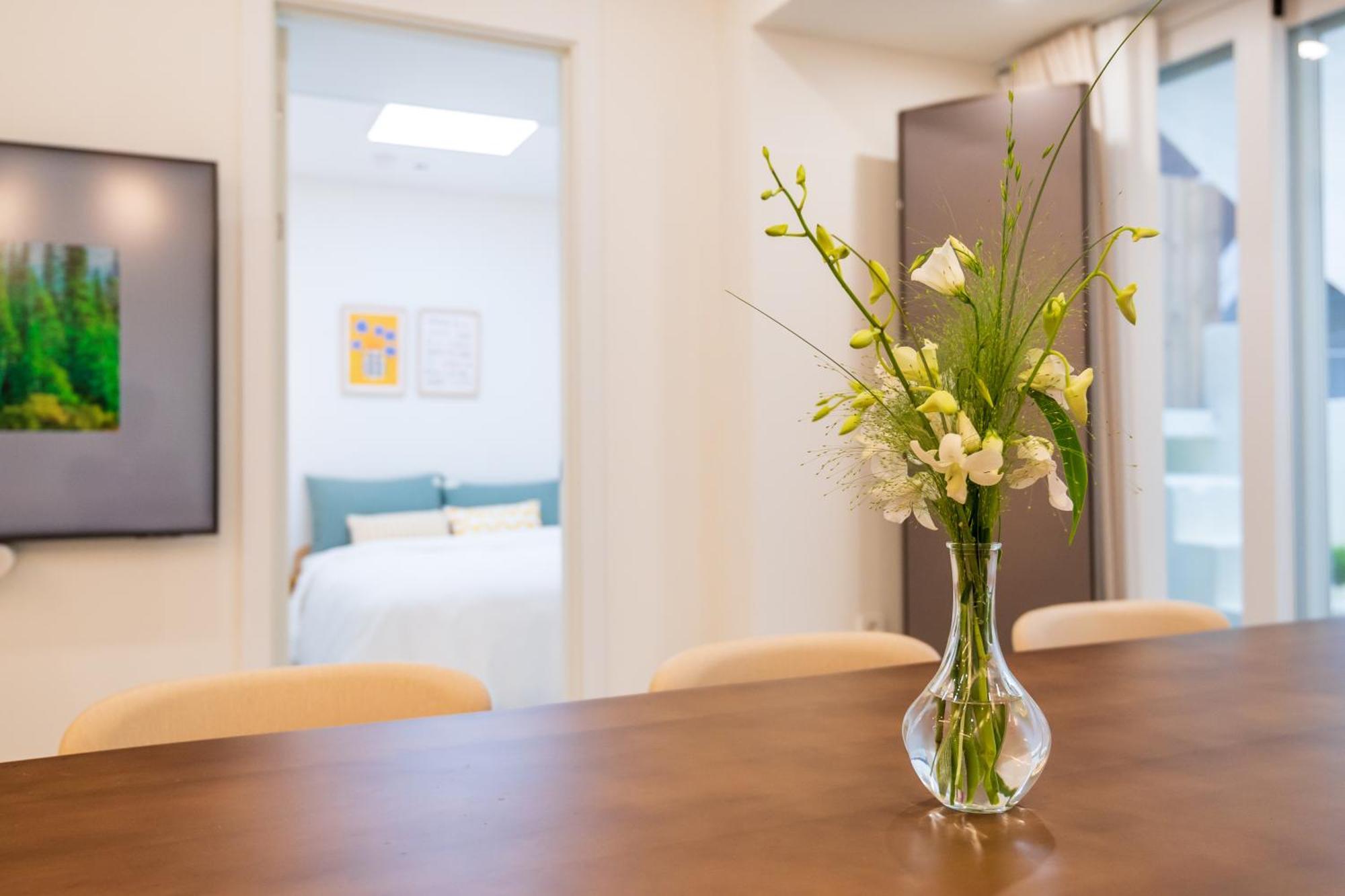 Mineheal Stay- Private Entire House In - Near Ehwa, Sinchon, Hongdae Station With Pick Up Service