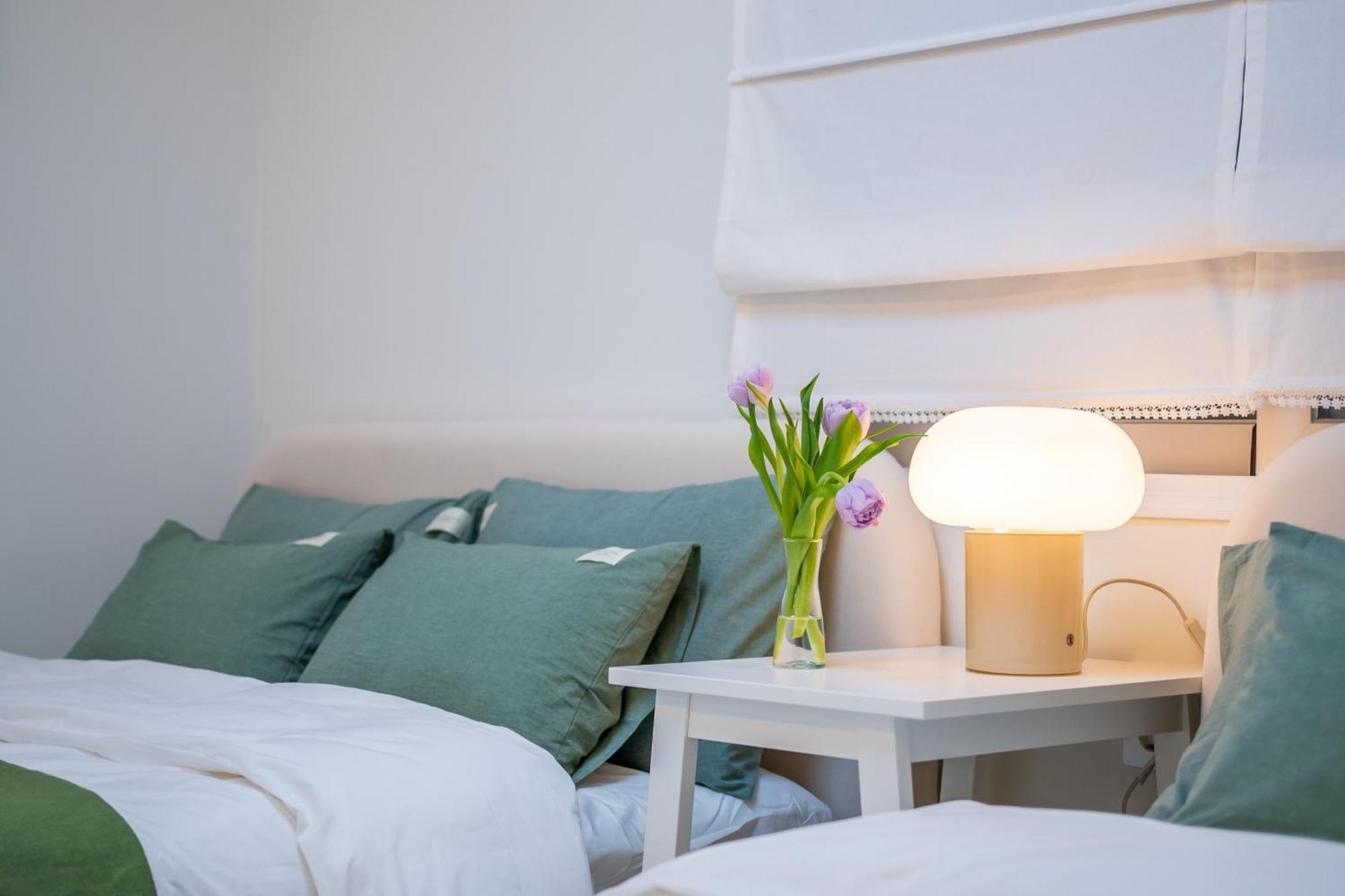 Mineheal Stay- Private Entire House In - Near Ehwa, Sinchon, Hongdae Station With Pick Up Service * Seoul