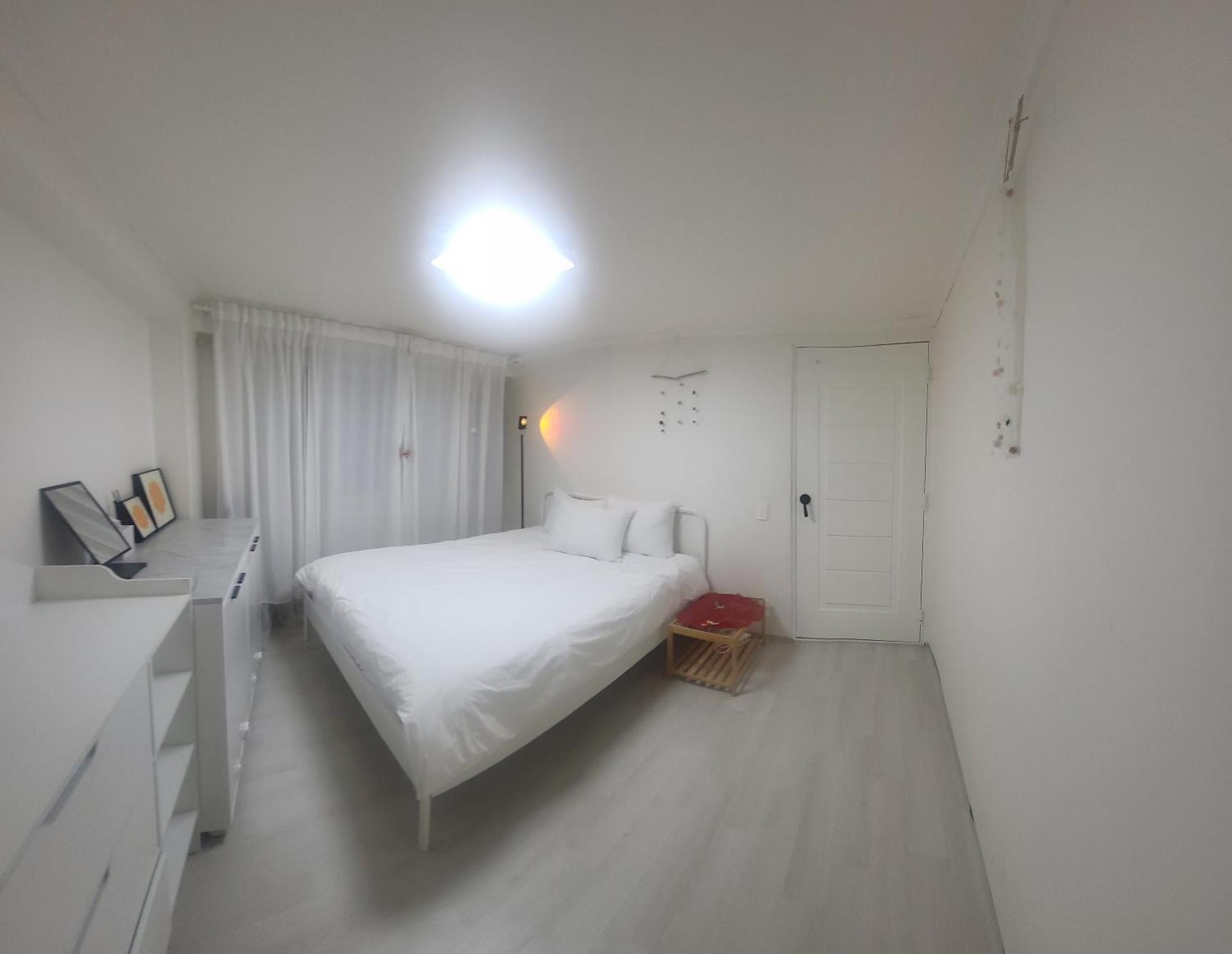 Apartment Best, Private, 3 Rooms, Hongdae, 6 Persons