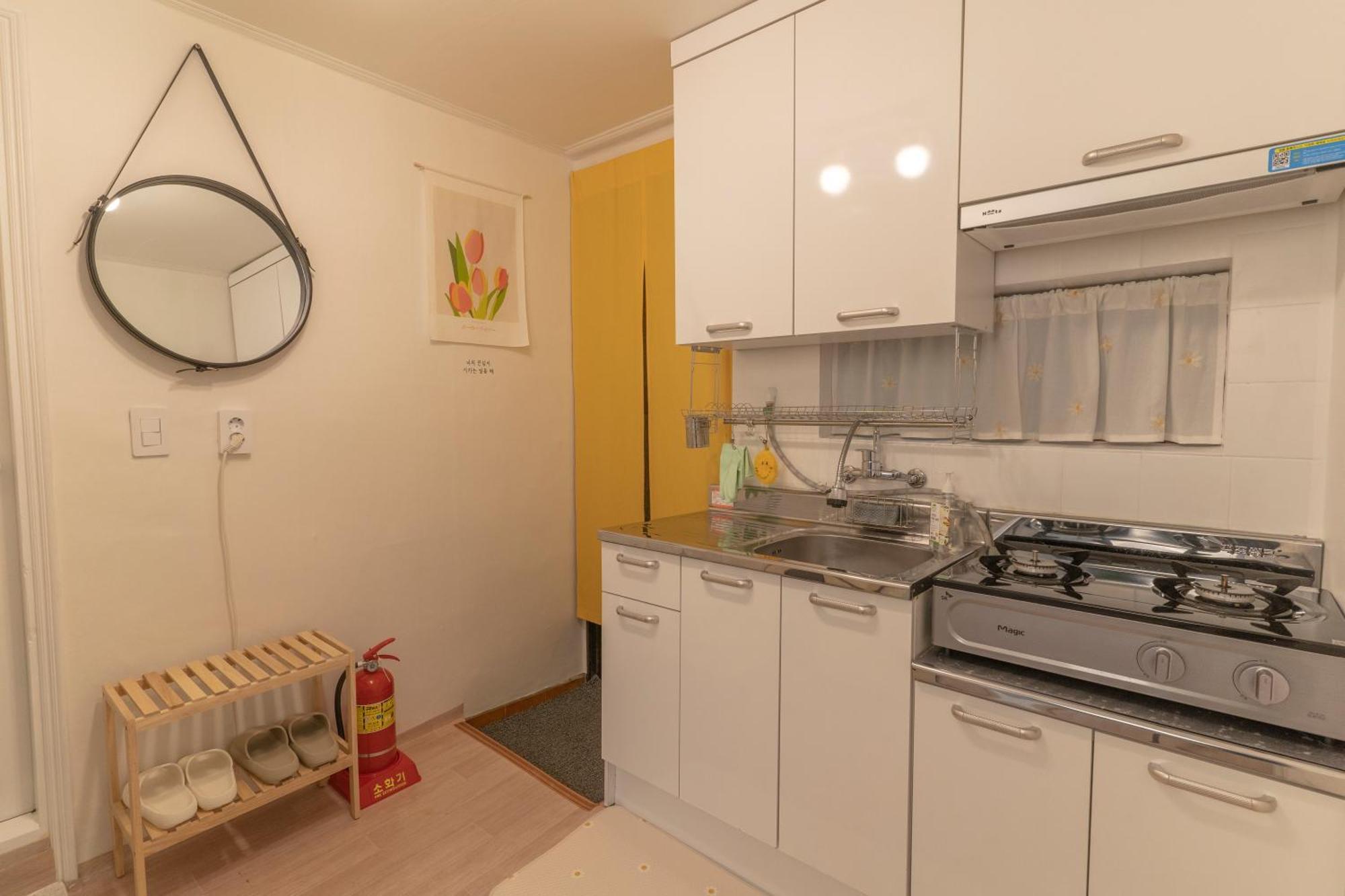 Apartment Hi, L 3min Suyu Stn L Private L Comfy L Cozy L Wifi