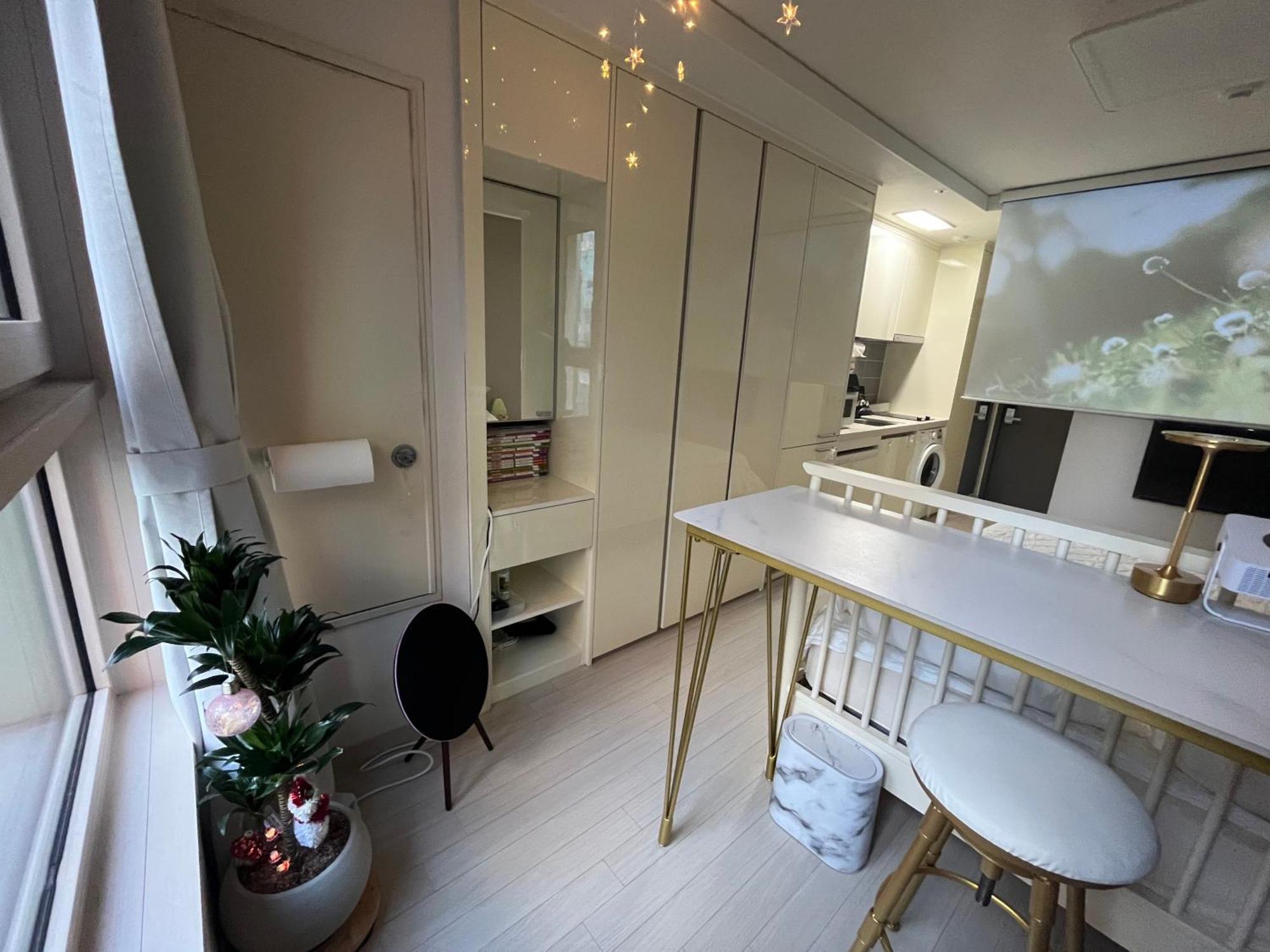 Monthly 40 Percent Off! Gangnam View Golden Single House * Seoul