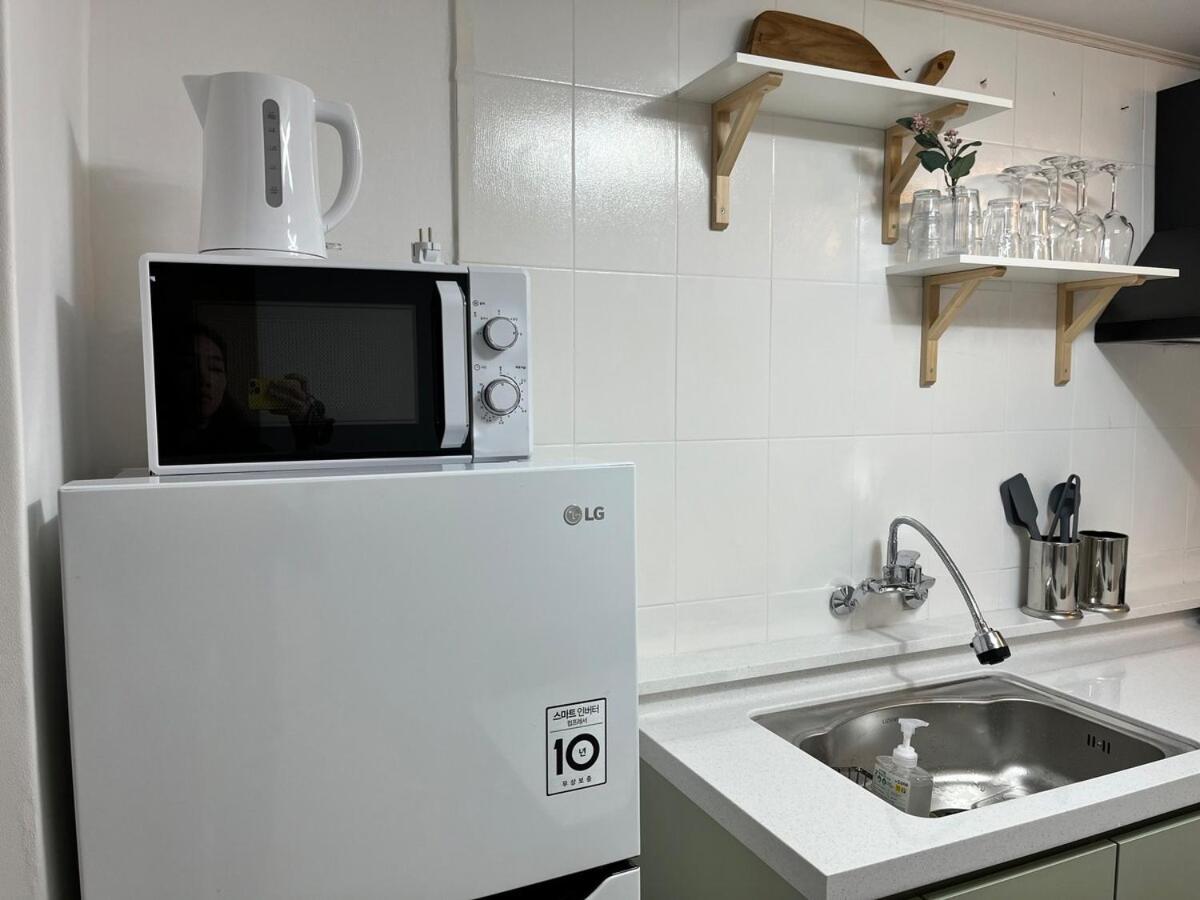 Gyeongui Line Forest Park 2room On 1st Floor For 6ppl Apartment Seoul