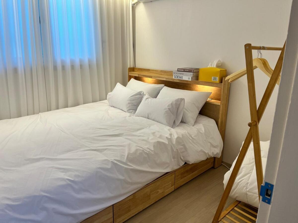 Apartment Gyeongui Line Forest Park 2room On 1st Floor For 6ppl