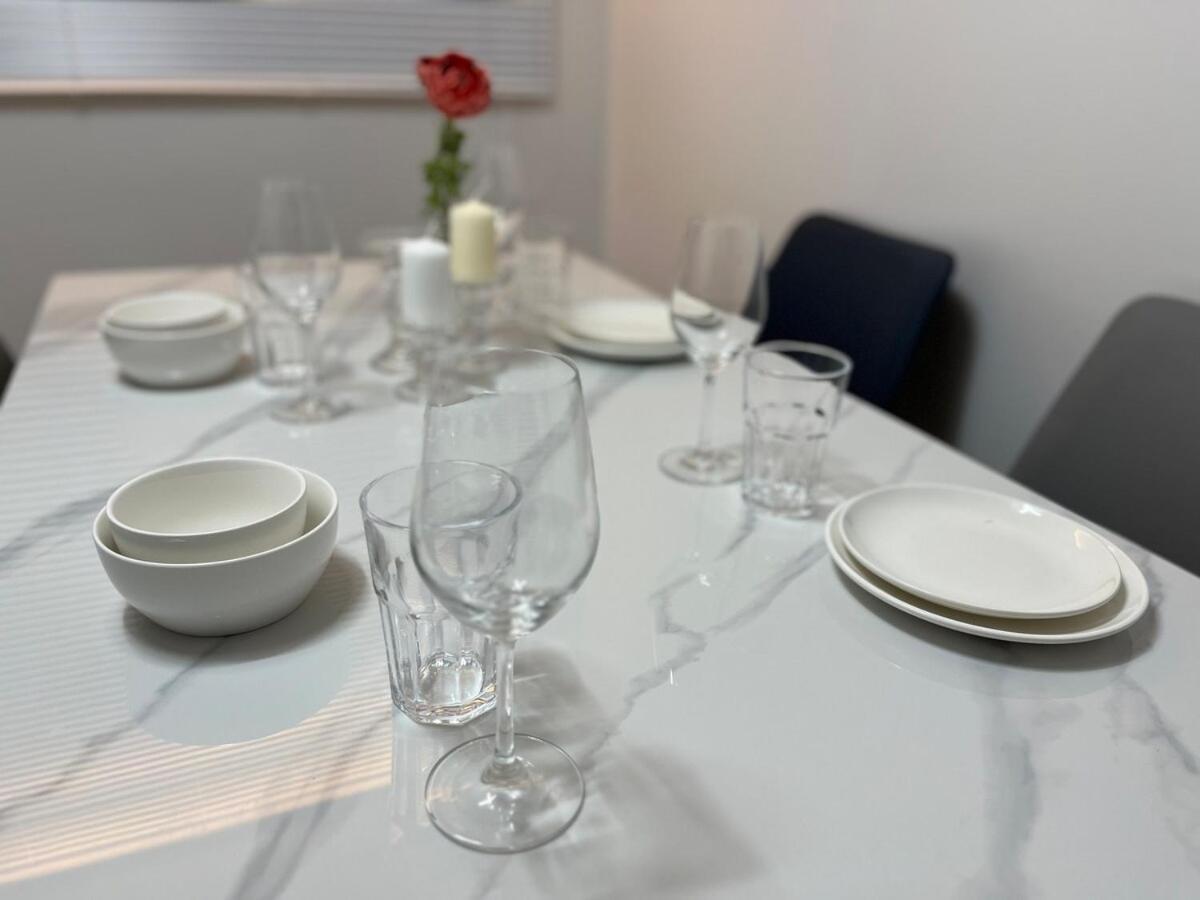 Apartment Gyeongui Line Forest Park 2room On 1st Floor For 6ppl *