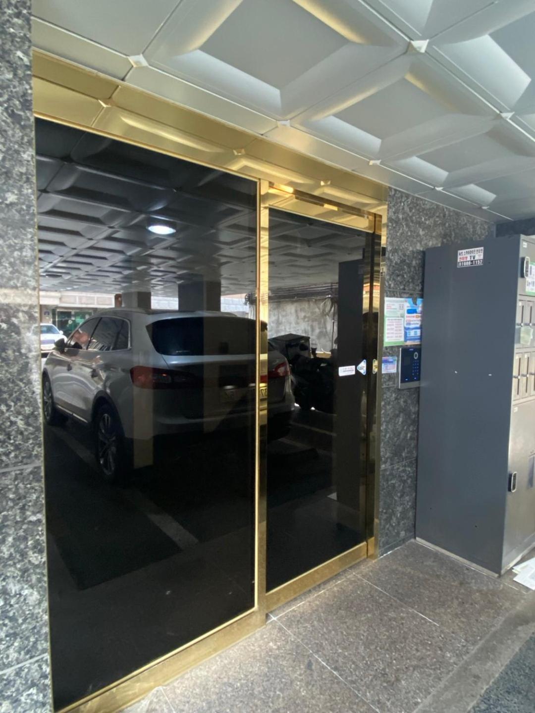 Apartamento Open Sale #free Parking #elevator #cozy #guro Digital Complex Stn #gasan #gocheok Dome #doksan Seul