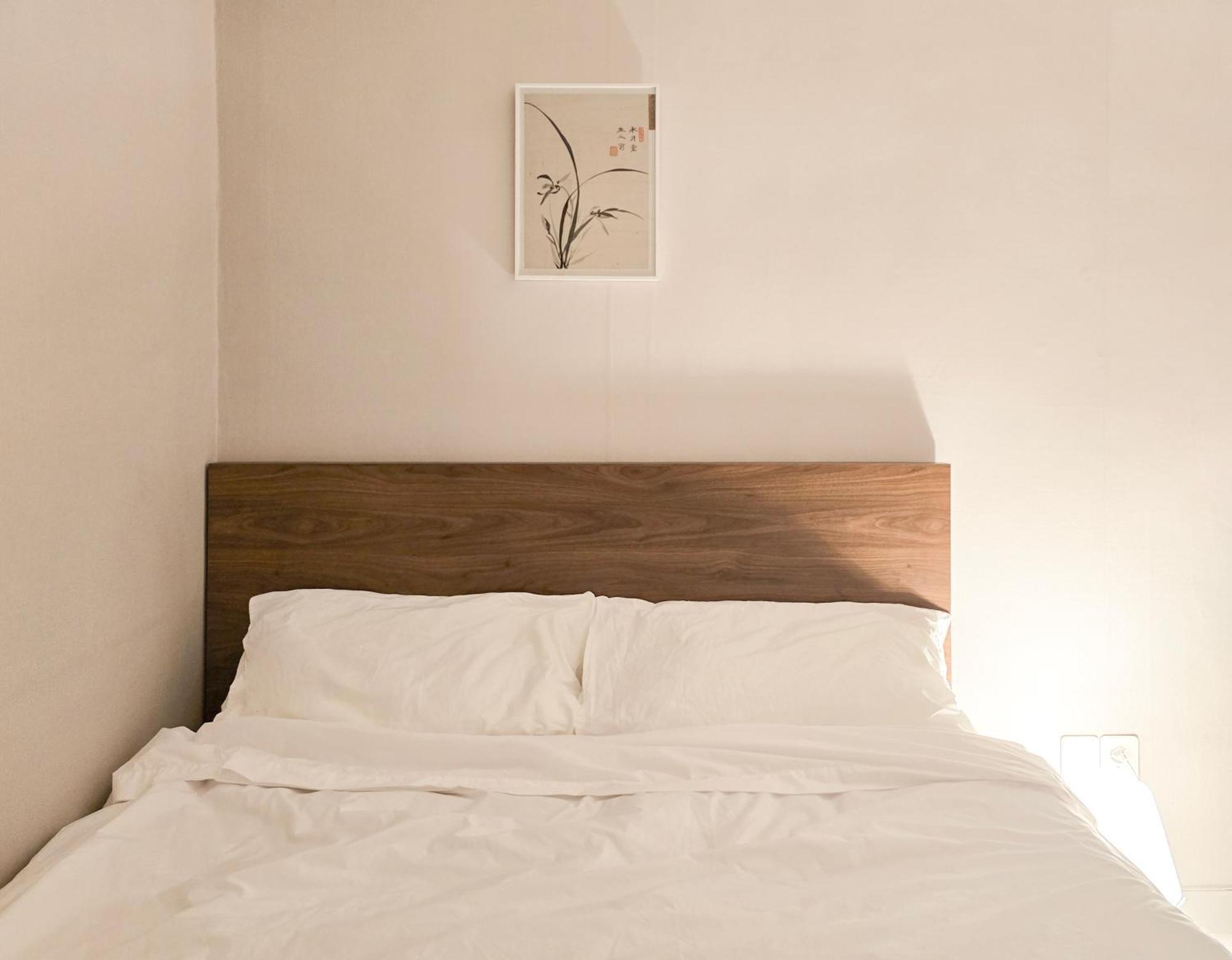 Colliv Yeonnam Guest house