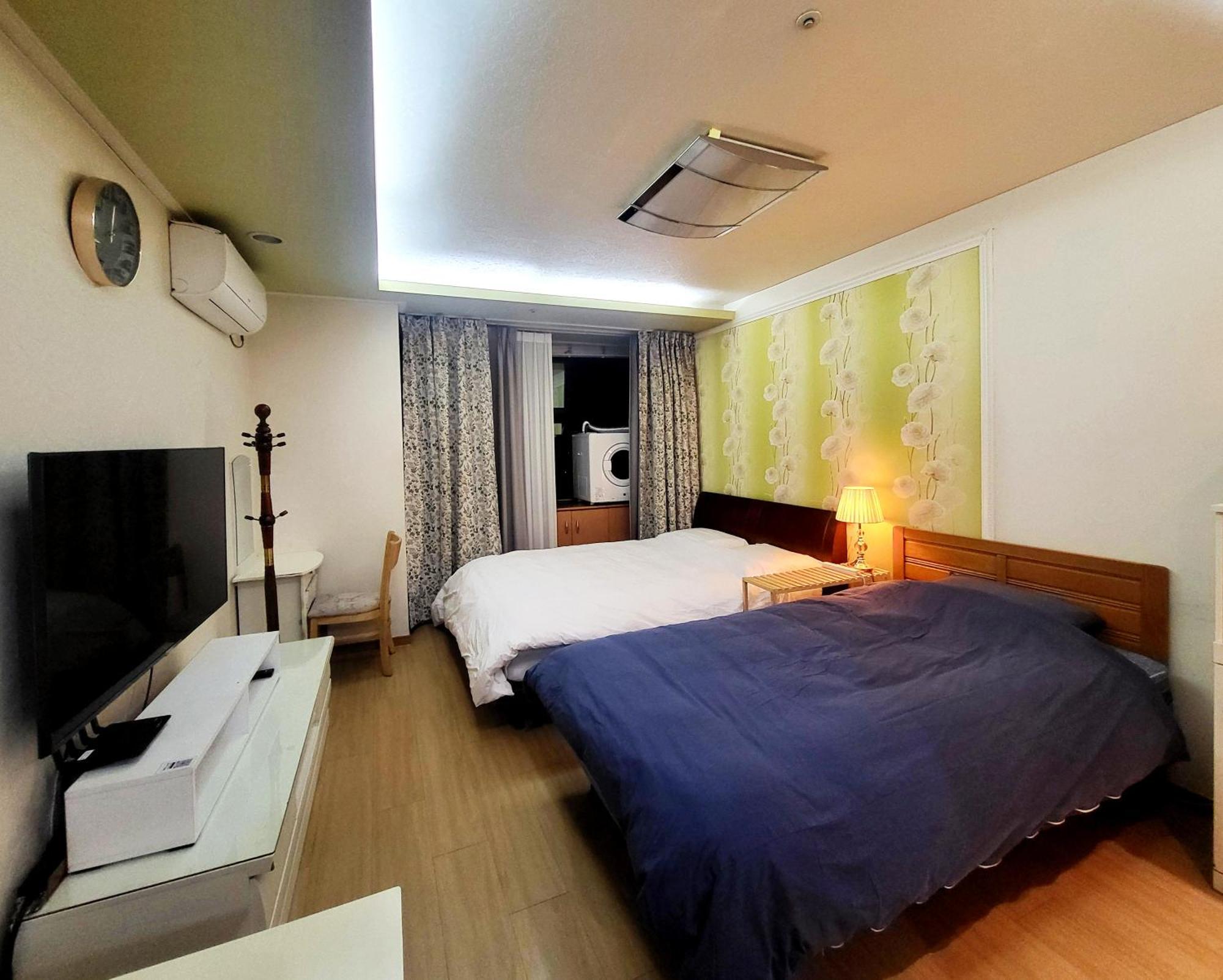 Khan Apartment *
